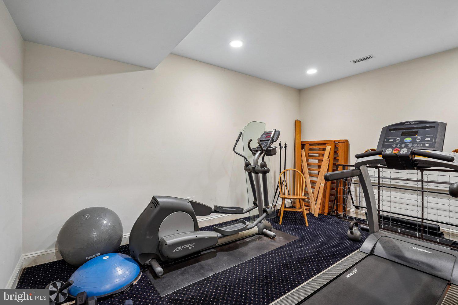 RIVERBEND KNOLLS - Residential