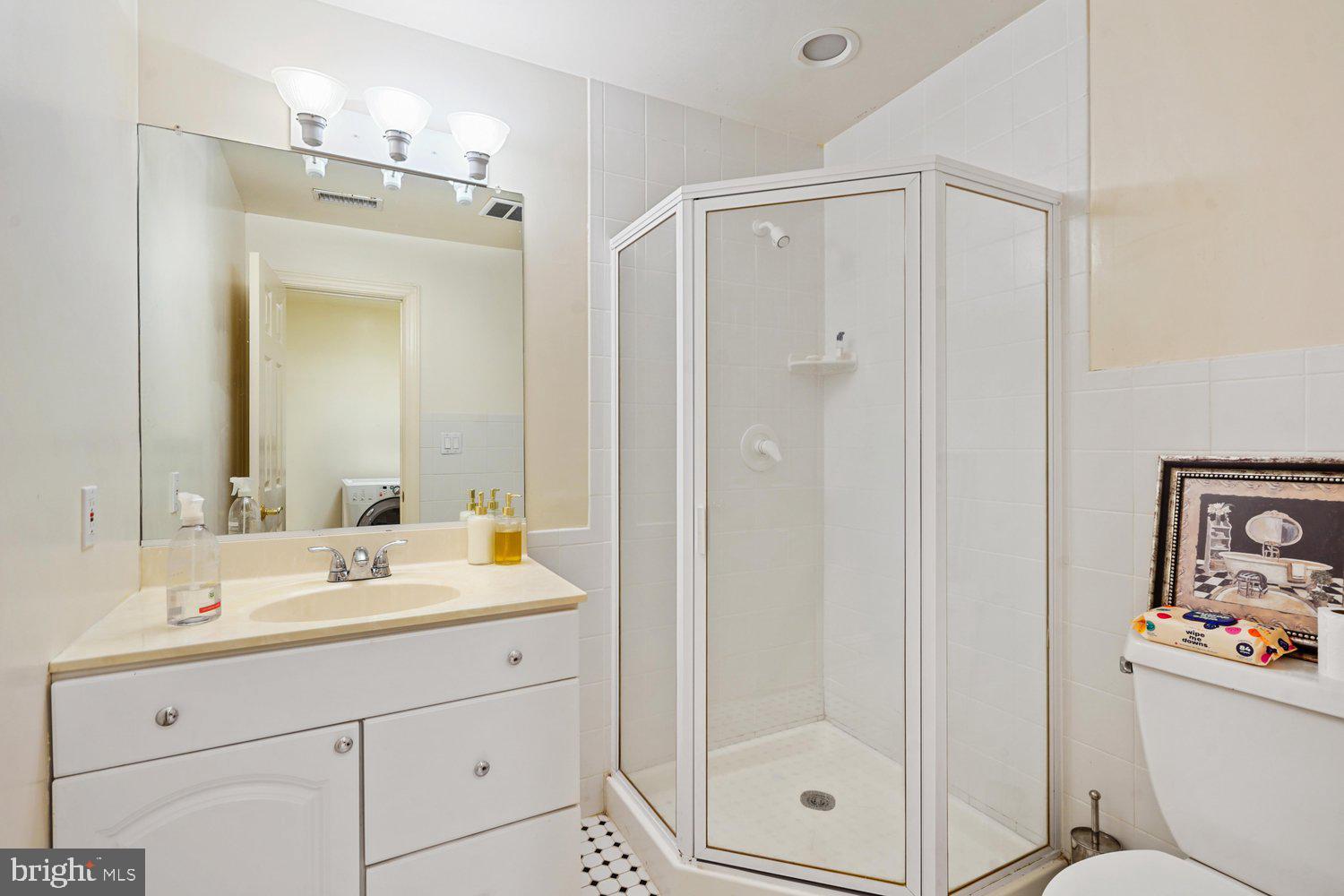 RIVERBEND KNOLLS - Residential
