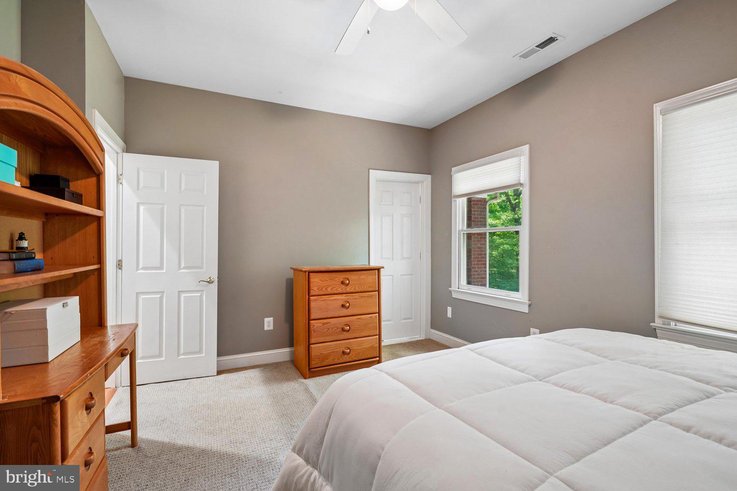 RIVERBEND KNOLLS - Residential