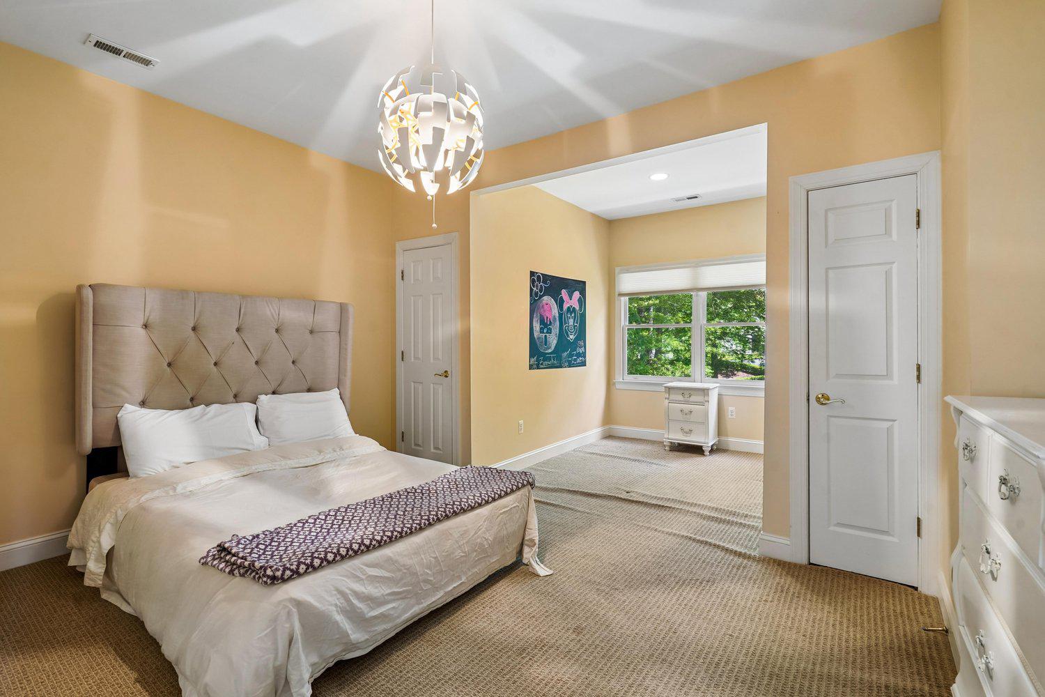 RIVERBEND KNOLLS - Residential