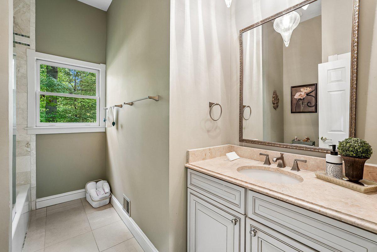 RIVERBEND KNOLLS - Residential
