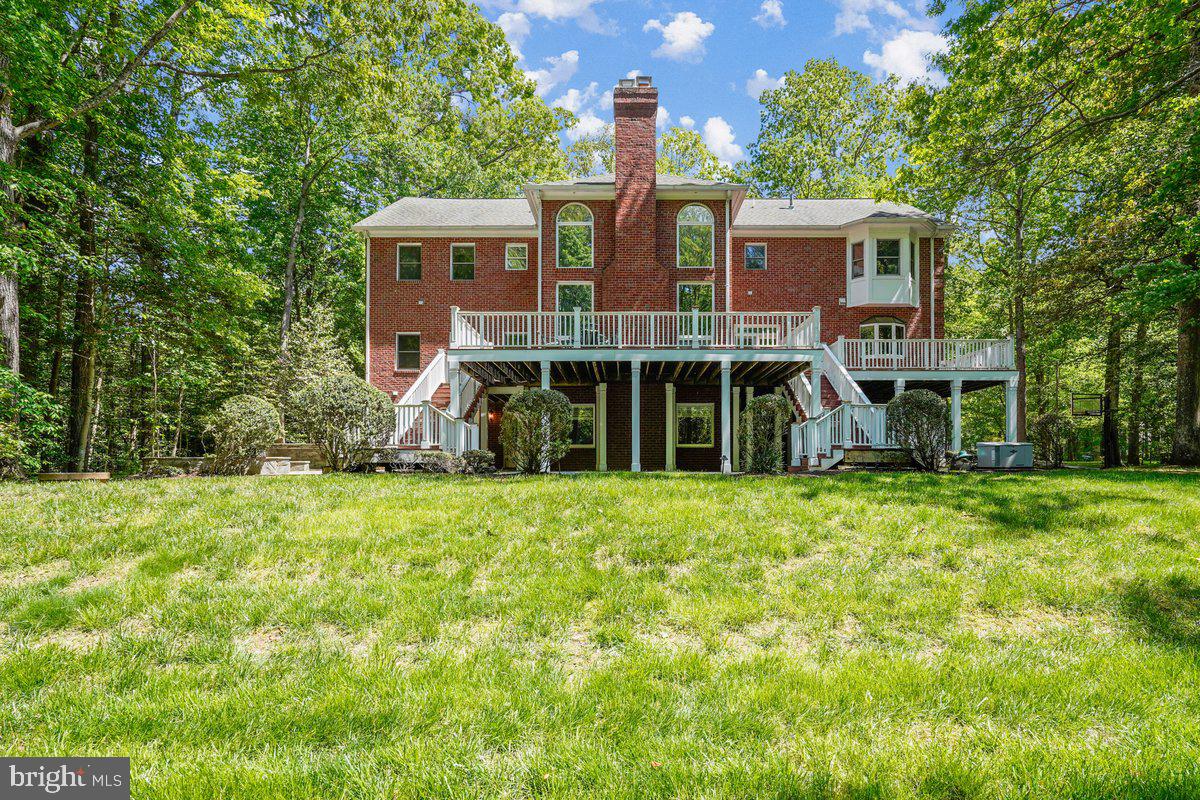 RIVERBEND KNOLLS - Residential
