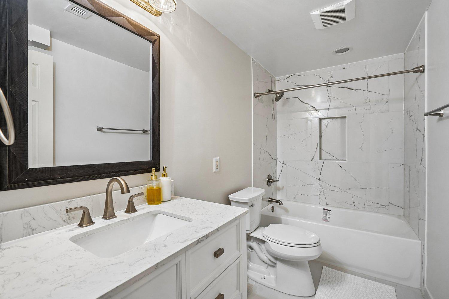 RIVERBEND KNOLLS - Residential