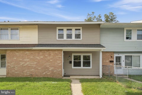 Townhouse For Sale - 51 Memphis Court<br/> SICKLERVILLE, NJ 08081