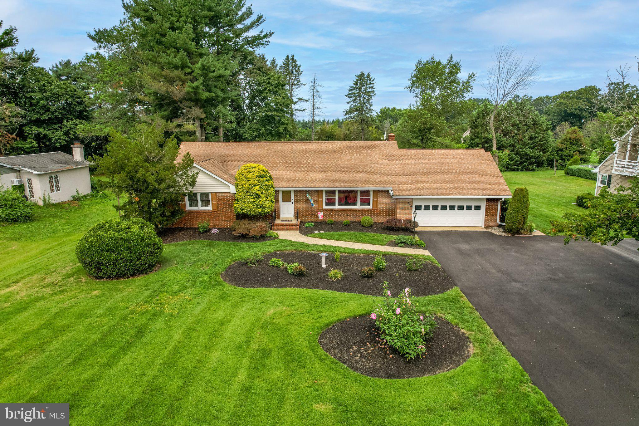 806 LAMBS ROAD
