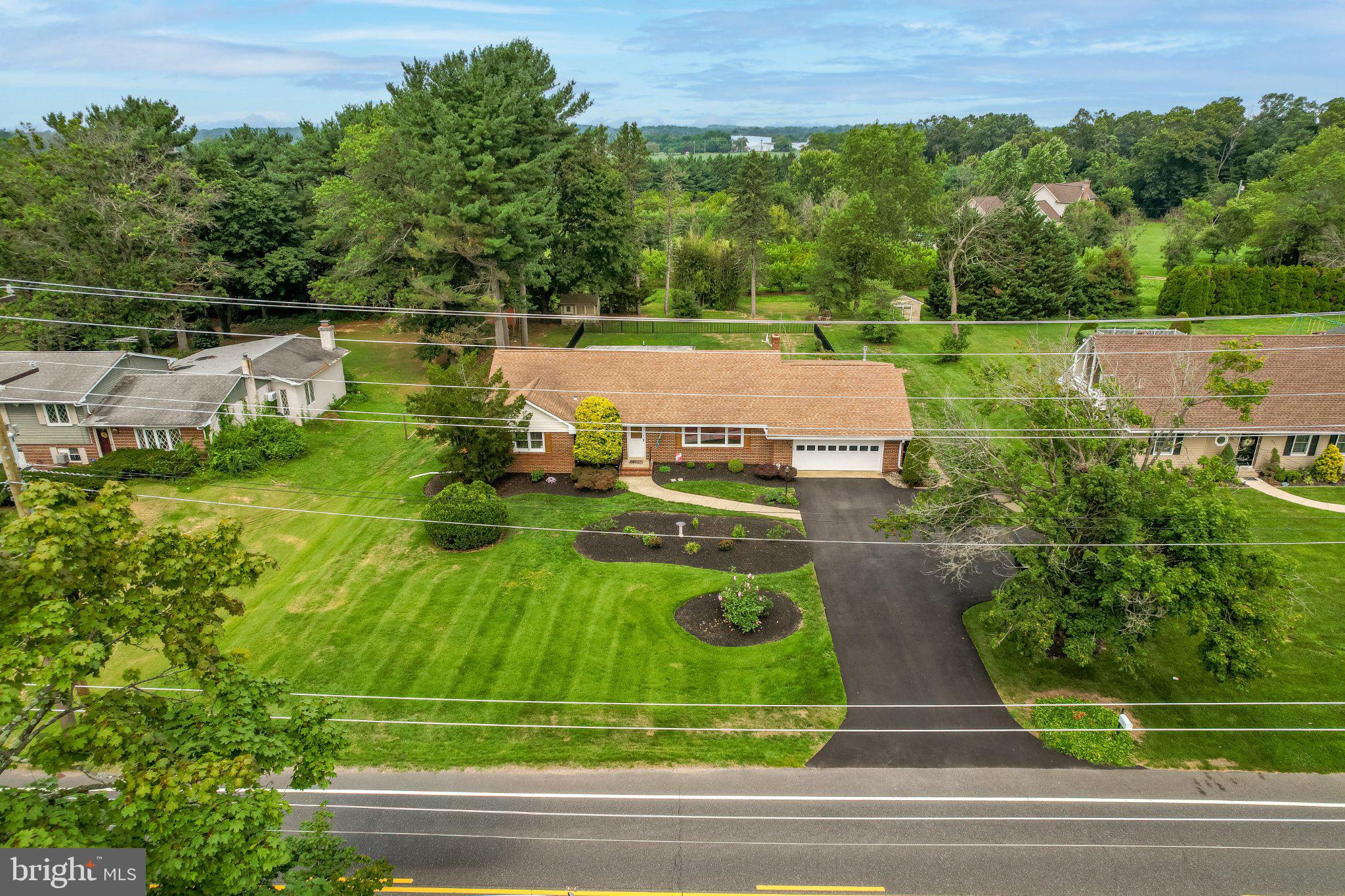 806 LAMBS ROAD