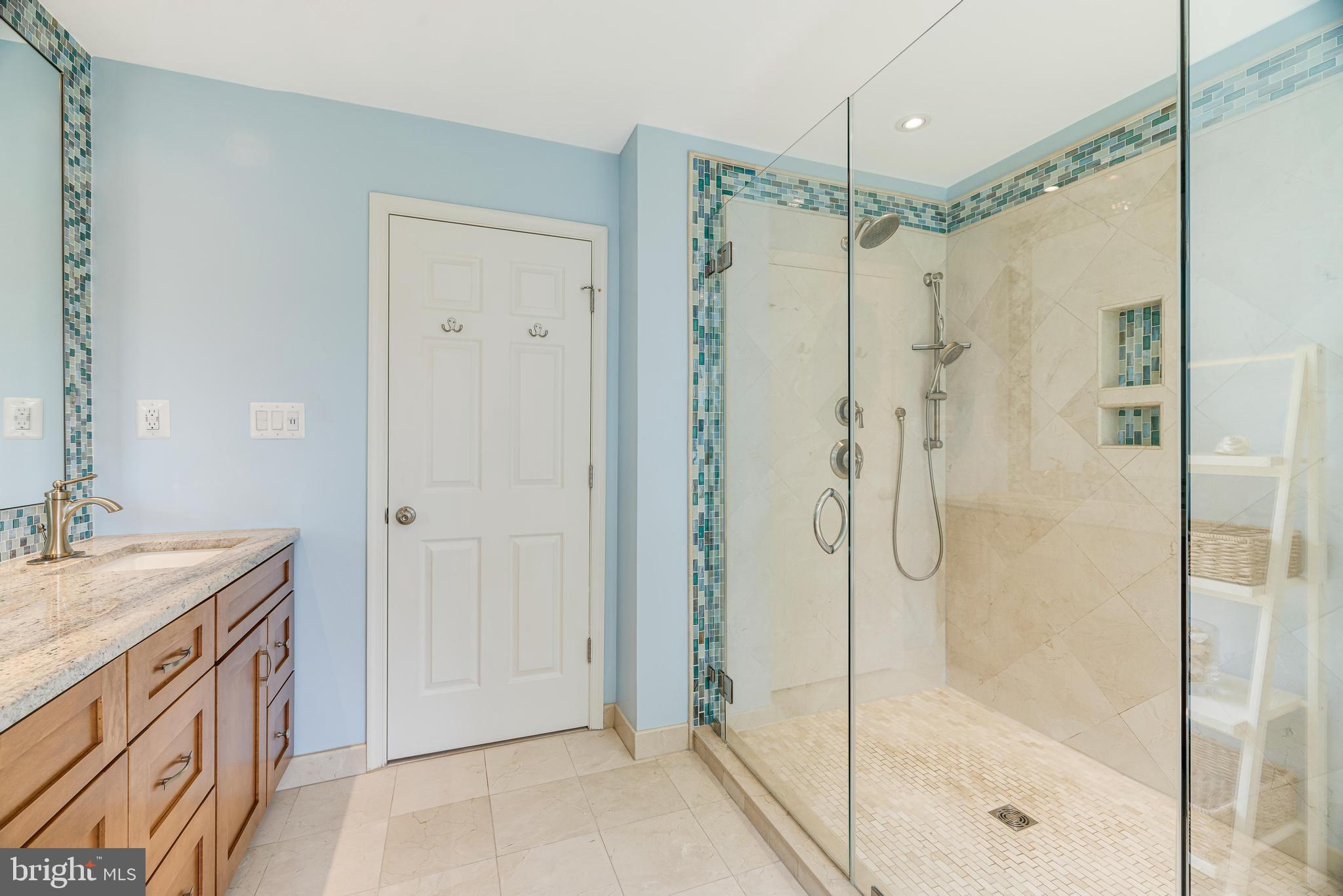 HASTINGS HUNT - Residential