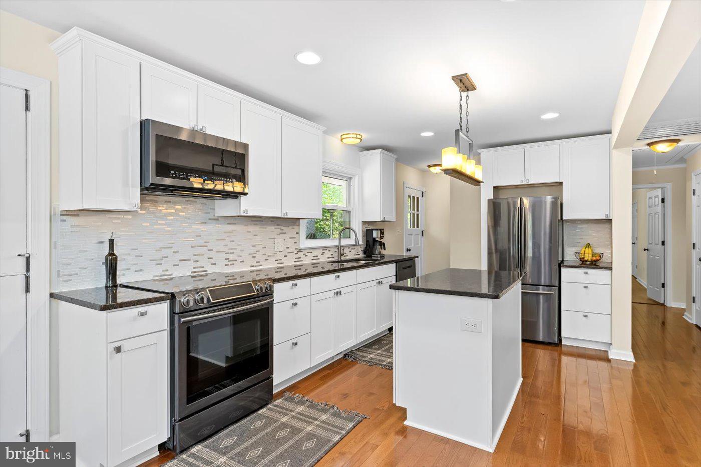 ARTILLERY RIDGE - Residential