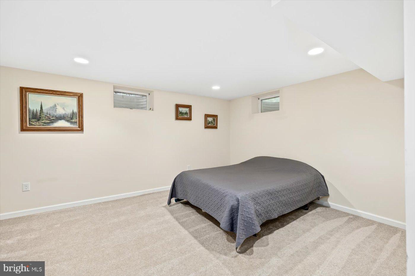 ARTILLERY RIDGE - Residential