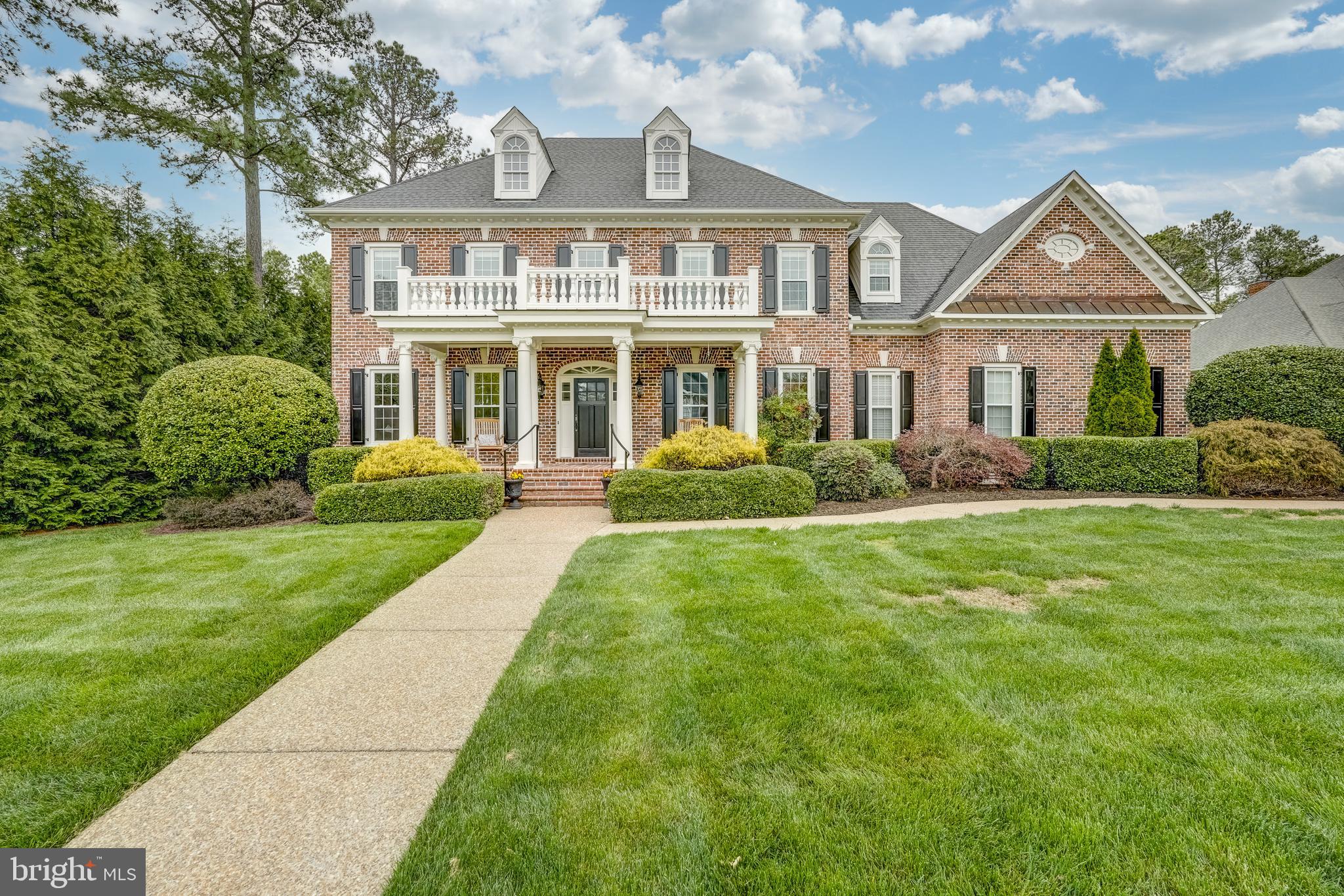 FOUNDERS BRIDGE - Residential