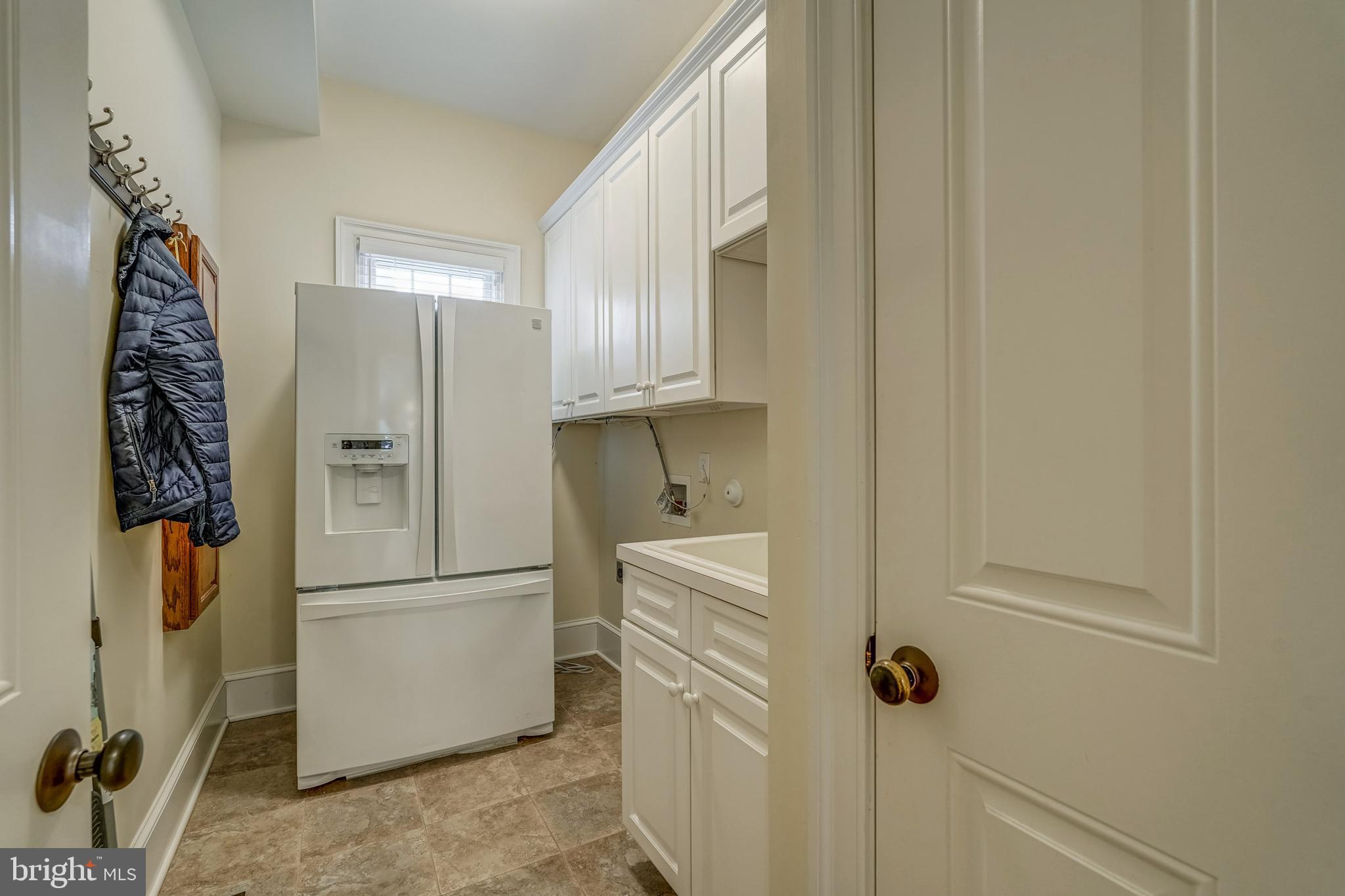 FOUNDERS BRIDGE - Residential