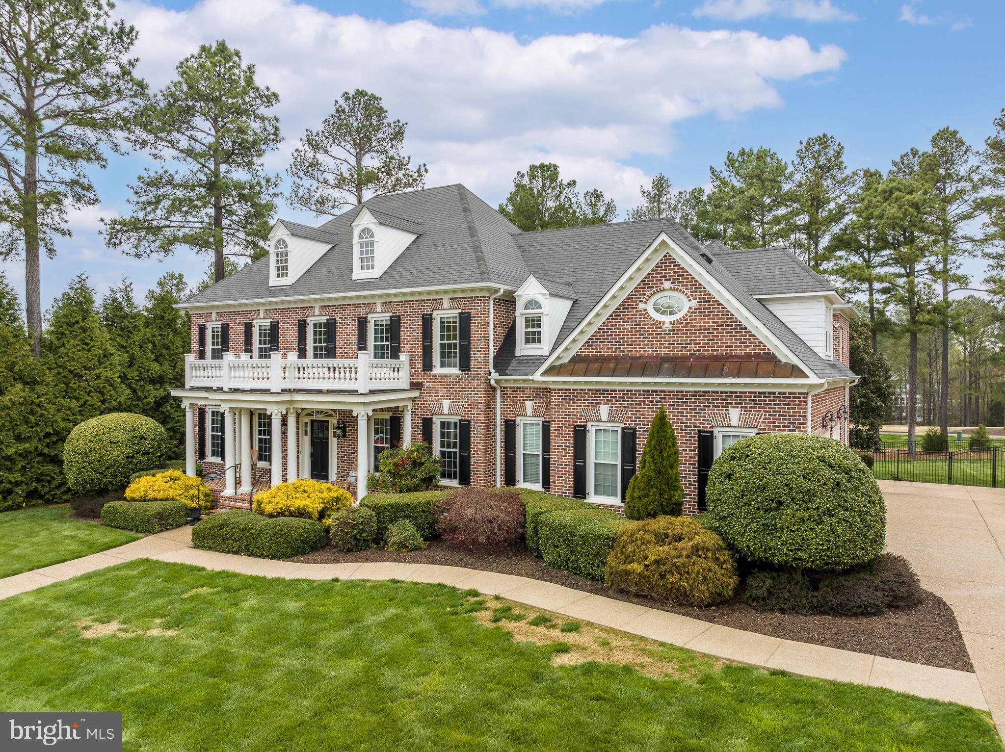 FOUNDERS BRIDGE - Residential