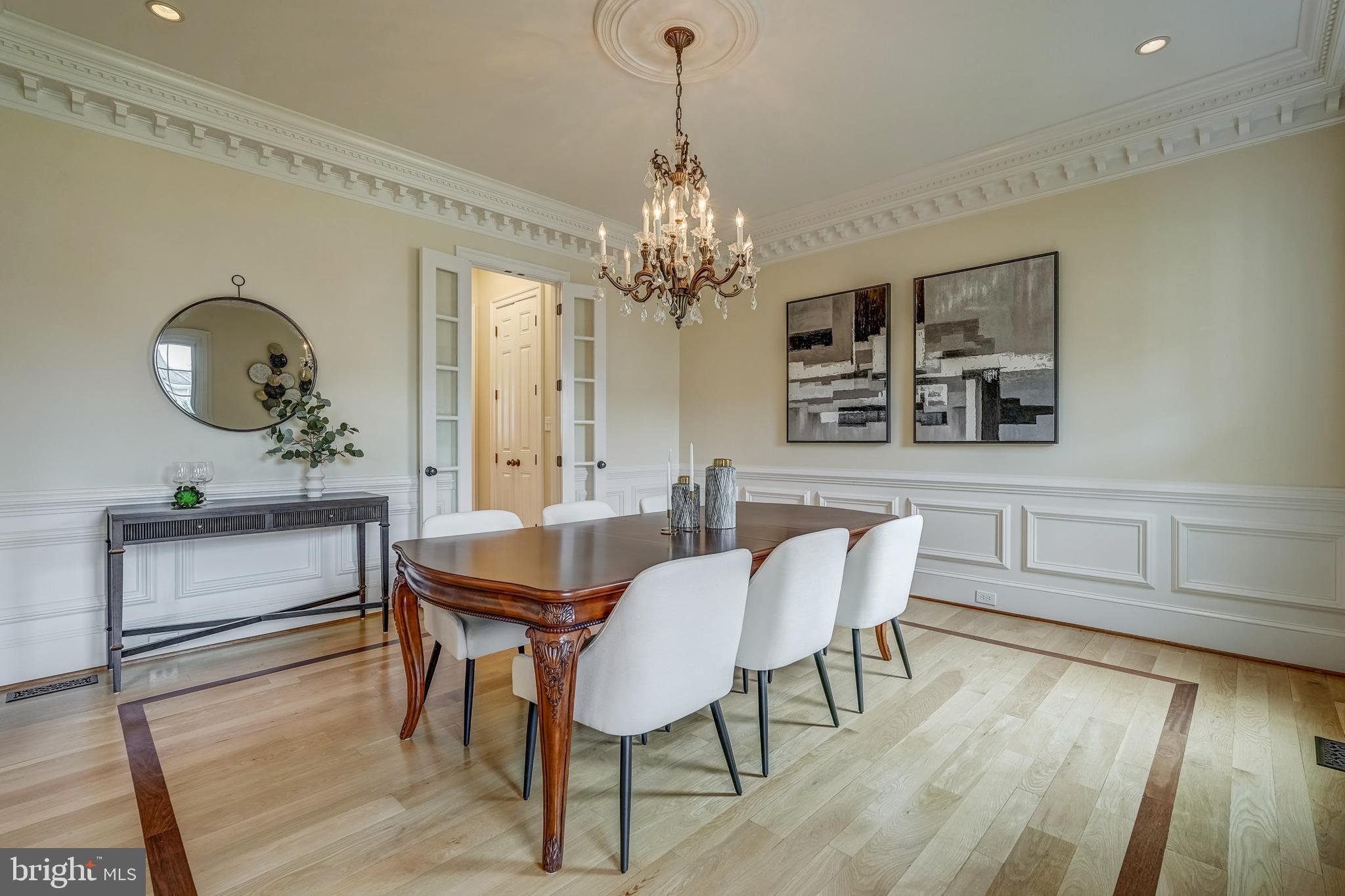 FOUNDERS BRIDGE - Residential