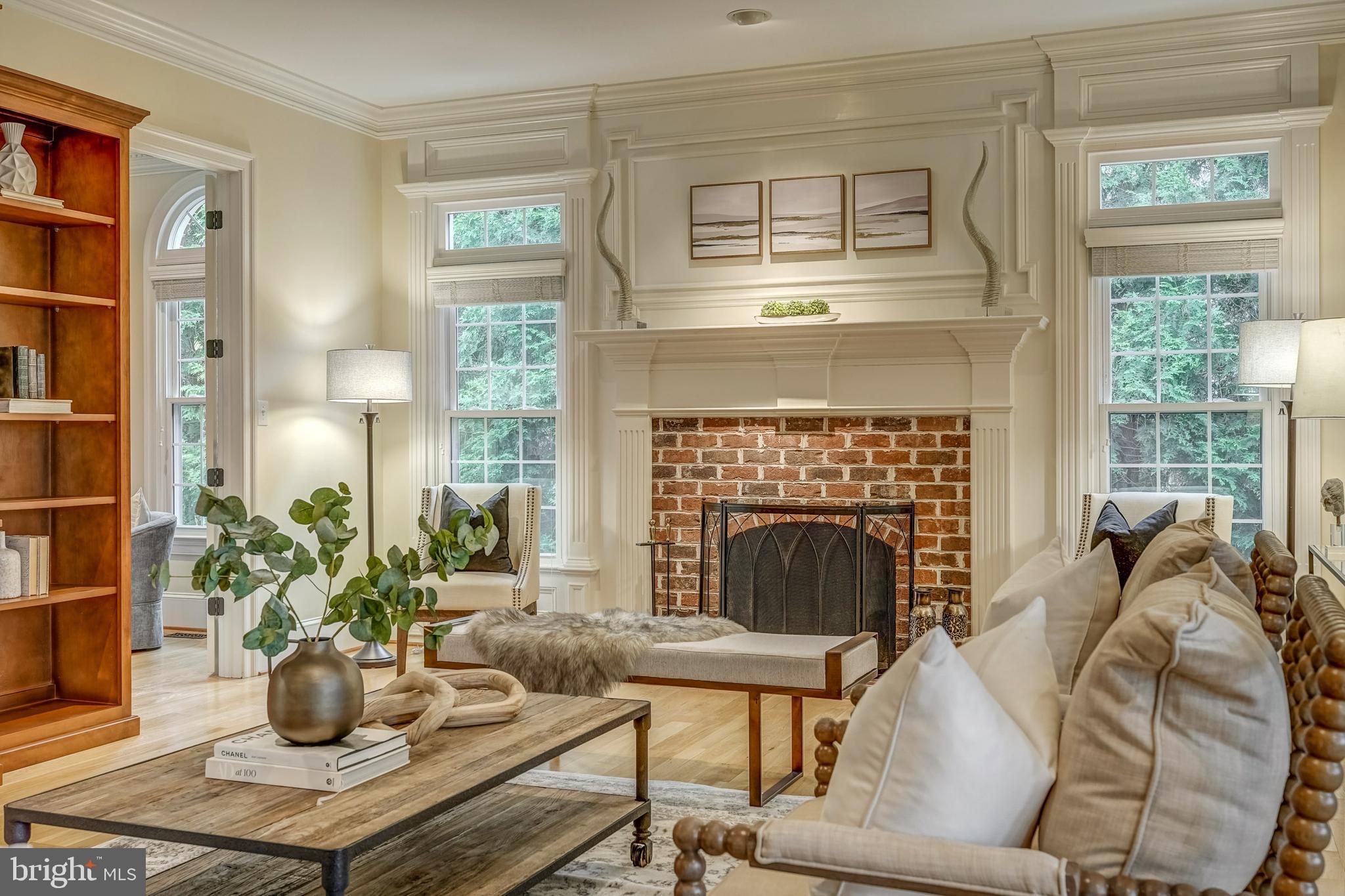 FOUNDERS BRIDGE - Residential