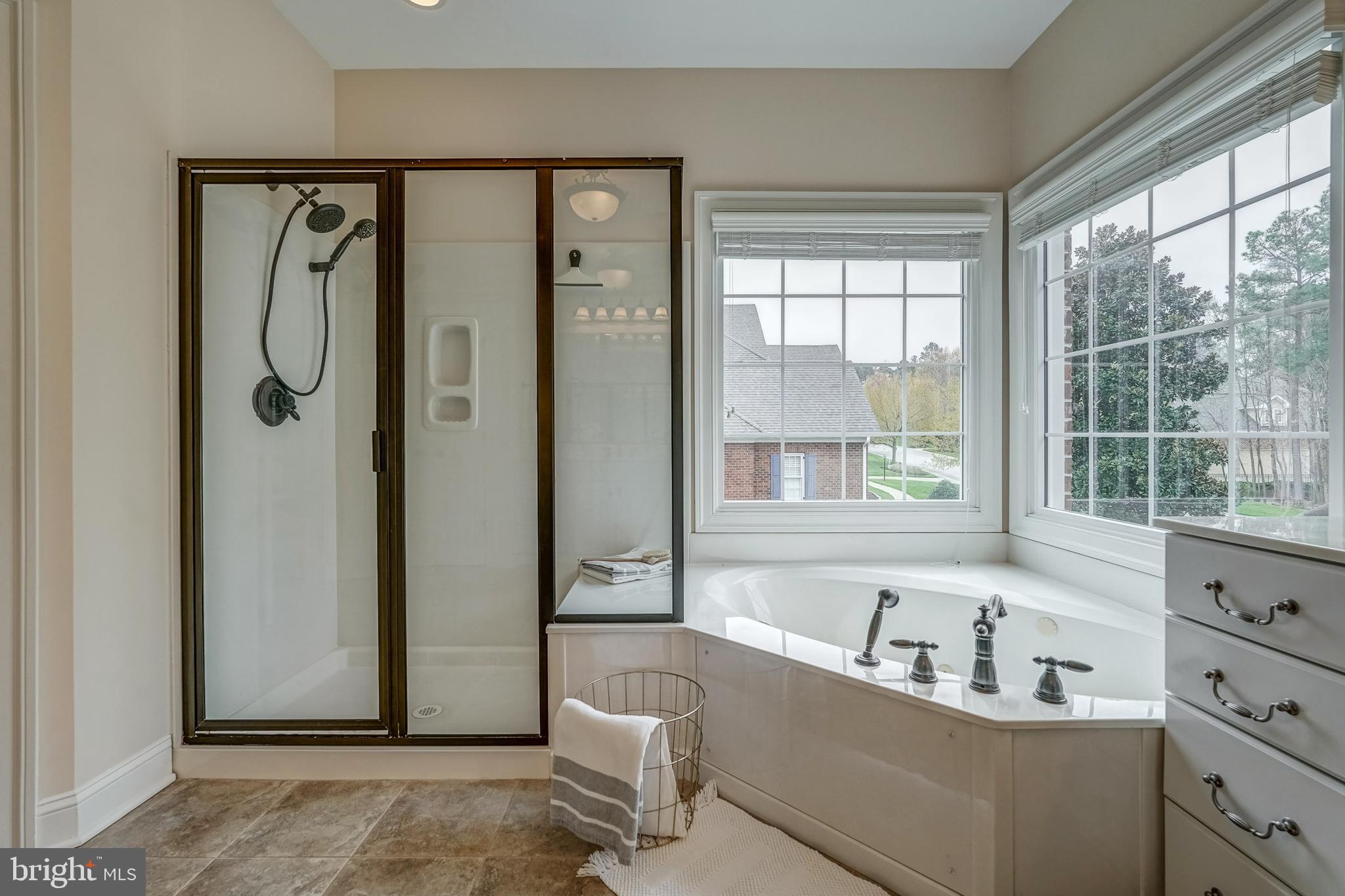 FOUNDERS BRIDGE - Residential