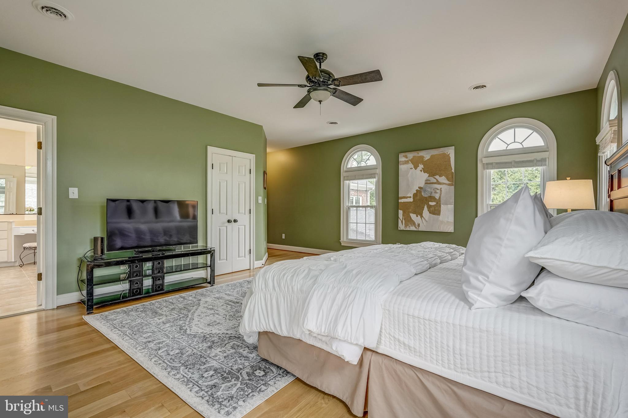 FOUNDERS BRIDGE - Residential