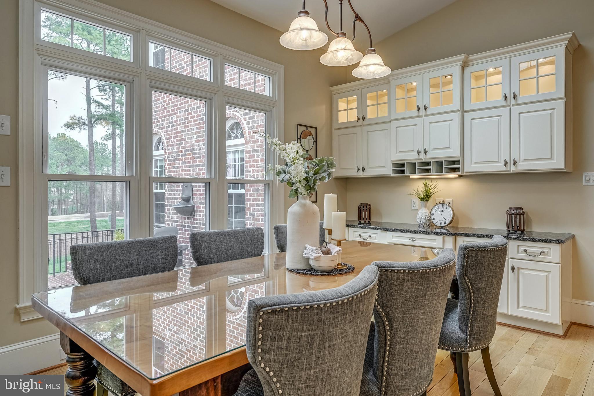 FOUNDERS BRIDGE - Residential