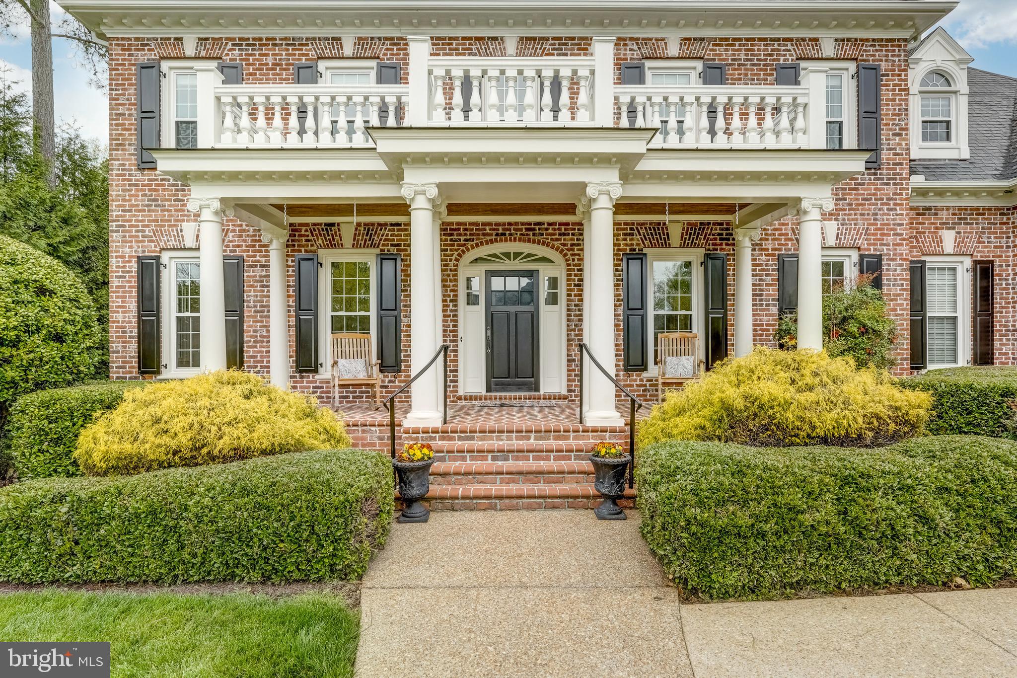 FOUNDERS BRIDGE - Residential