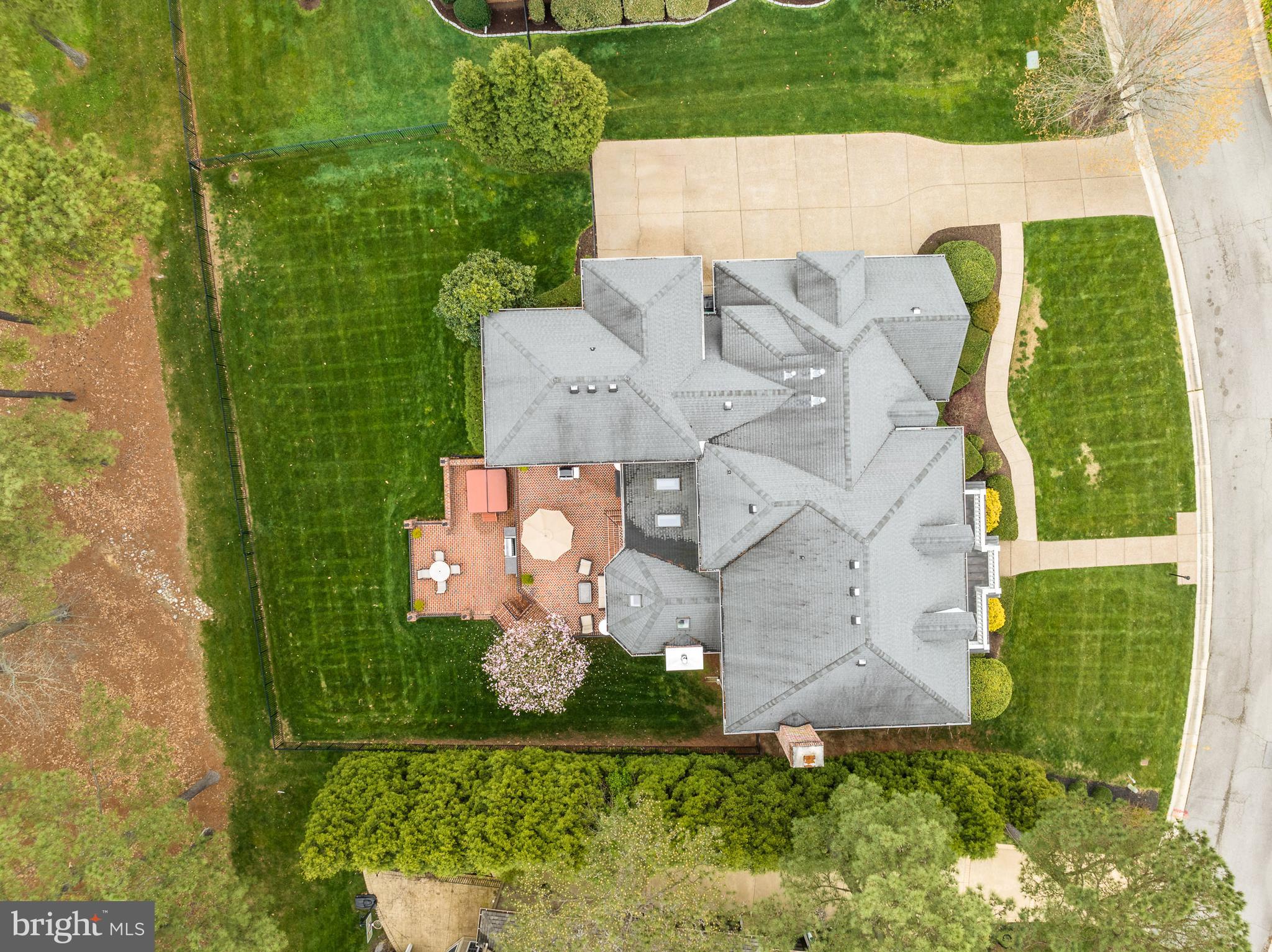 FOUNDERS BRIDGE - Residential