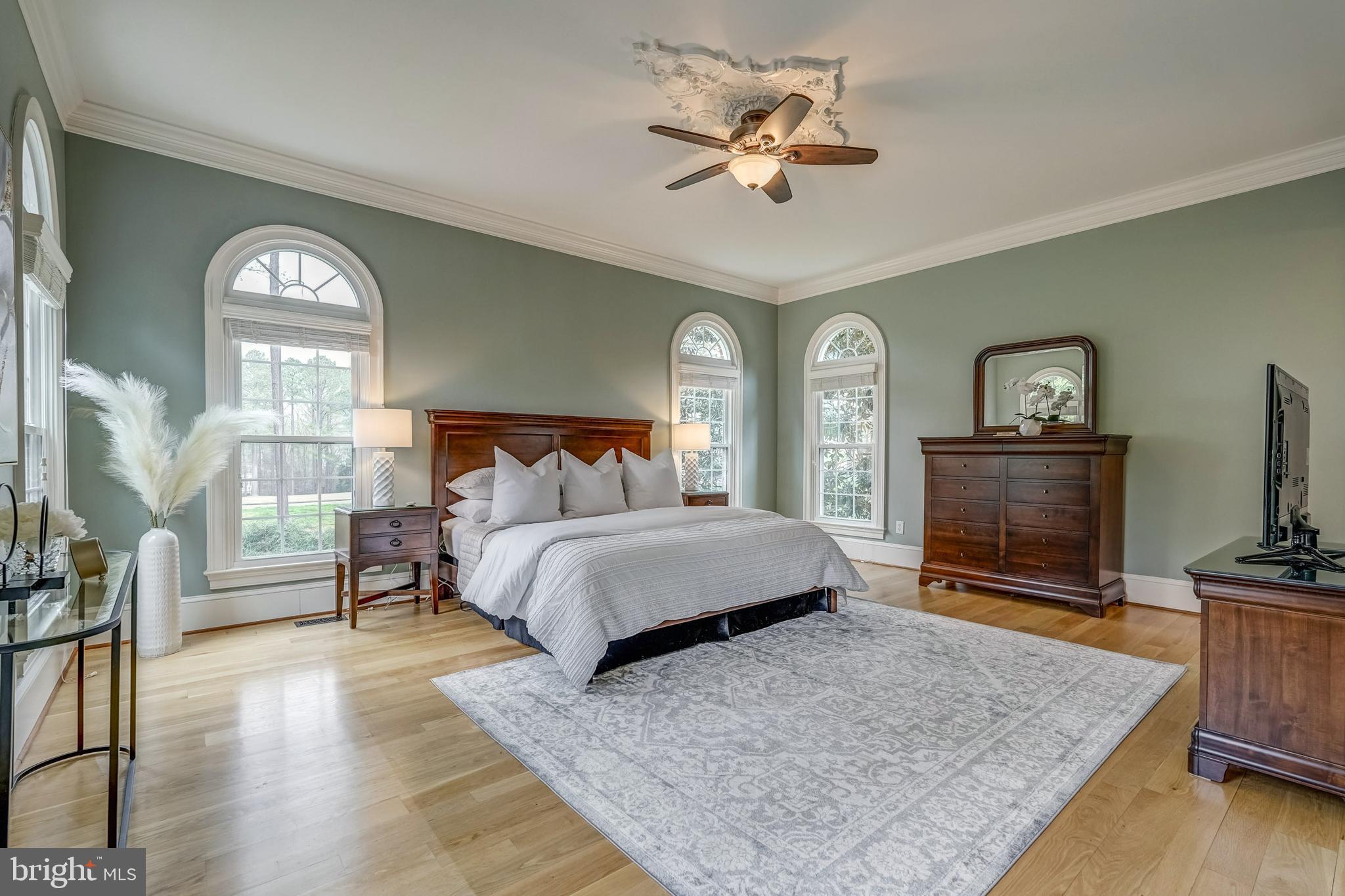 FOUNDERS BRIDGE - Residential