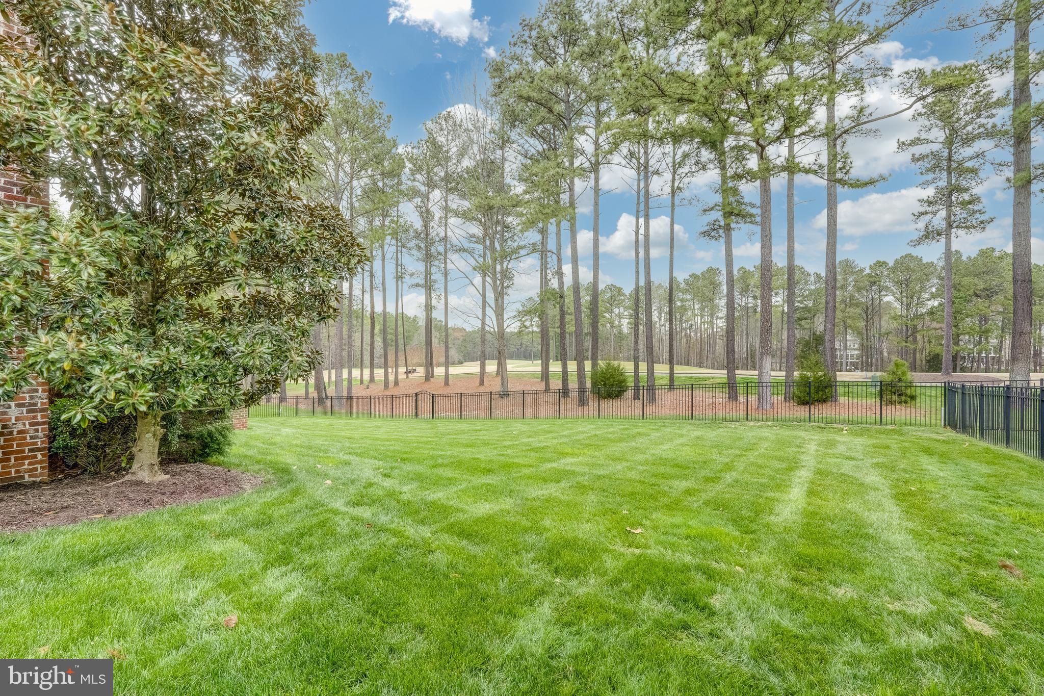 FOUNDERS BRIDGE - Residential