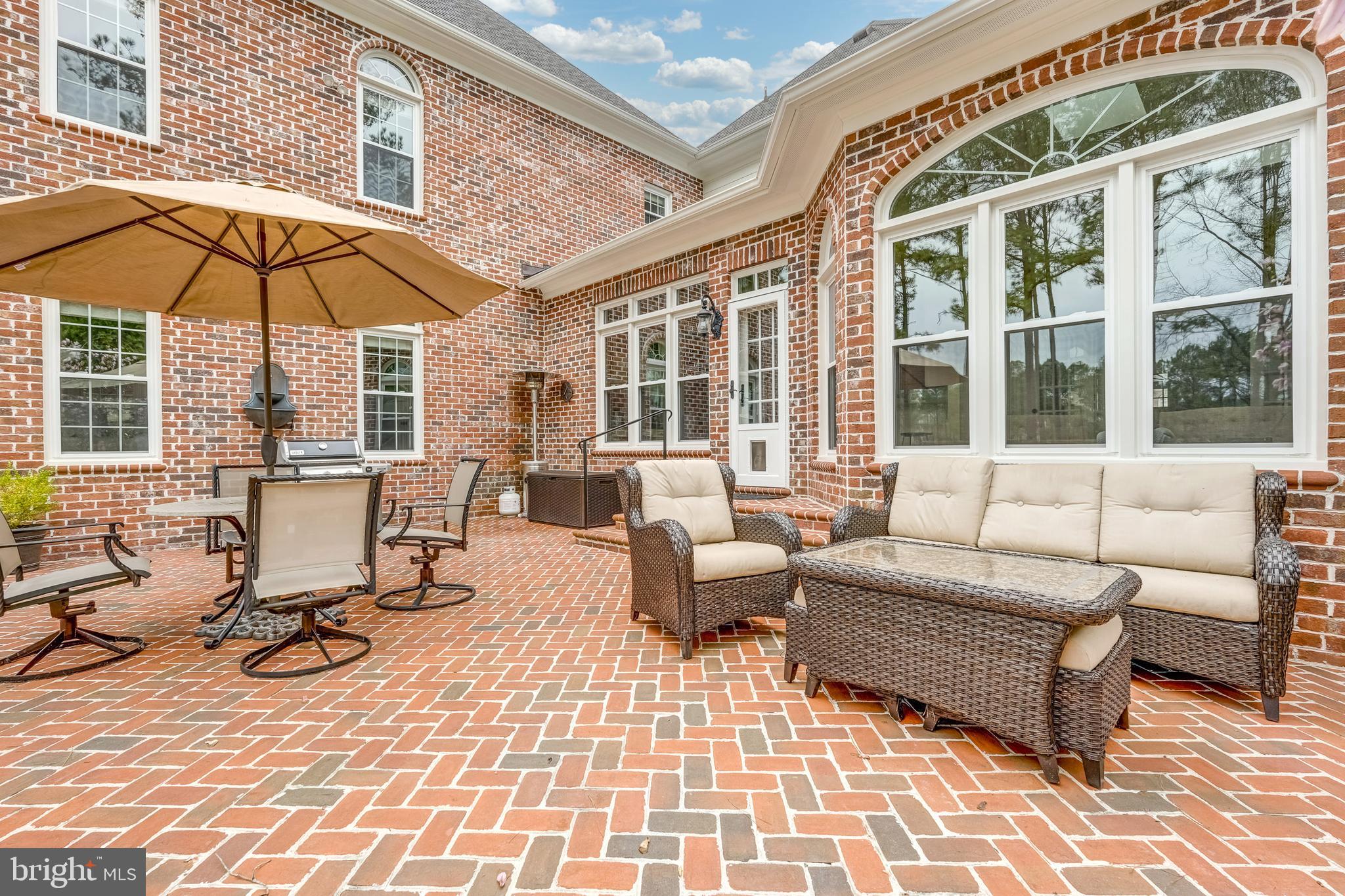 FOUNDERS BRIDGE - Residential