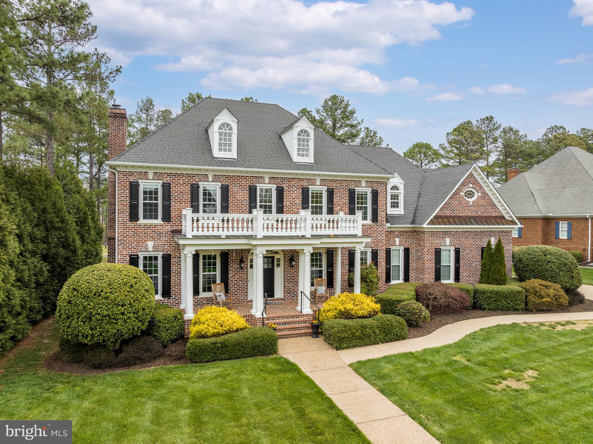 FOUNDERS BRIDGE - Residential