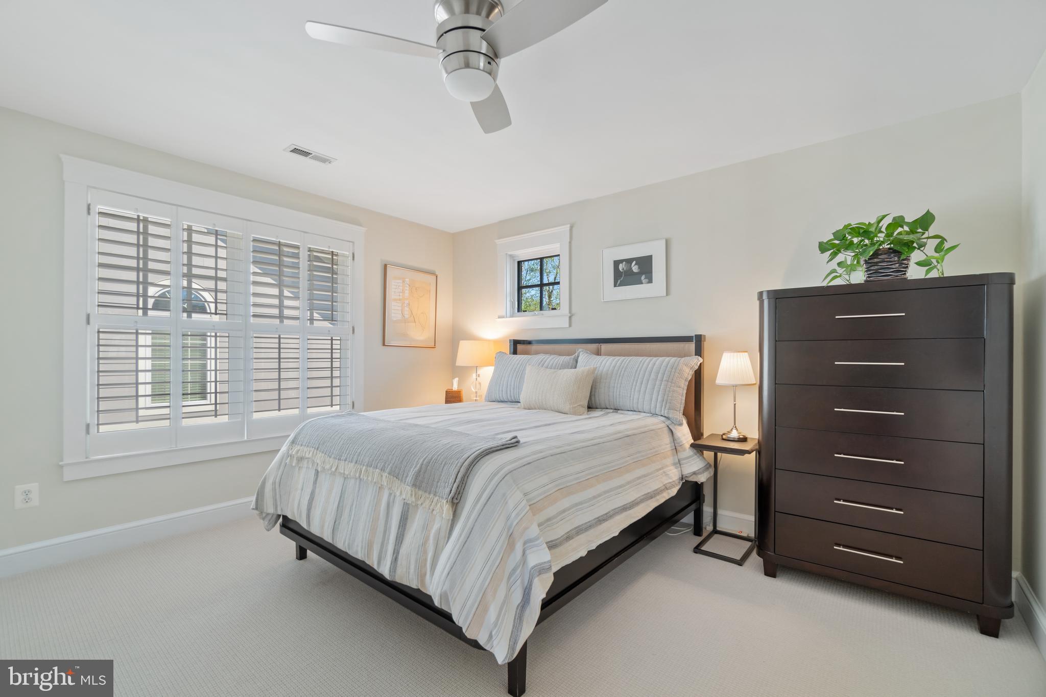 EASTPORT - Residential