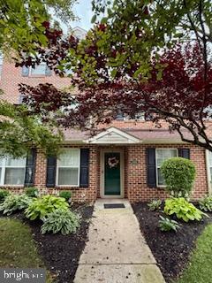1525 THOMAS JEFFERSON COURT