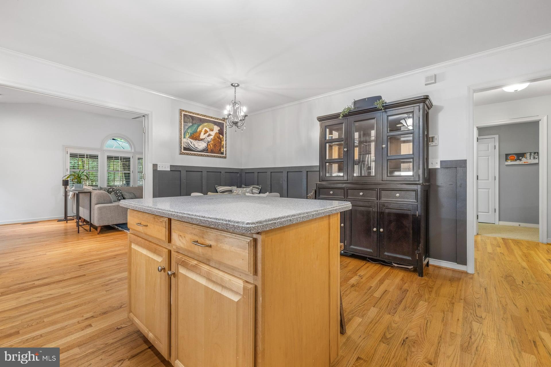 LAKE MONTICELLO - Residential