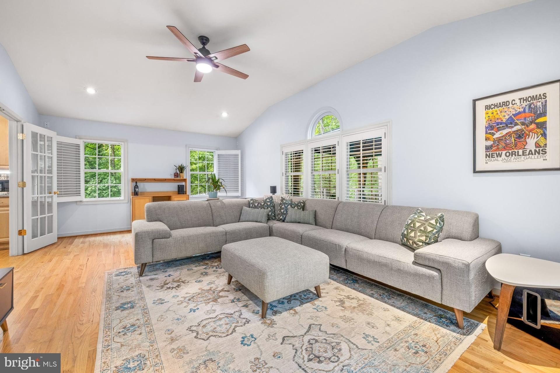 LAKE MONTICELLO - Residential