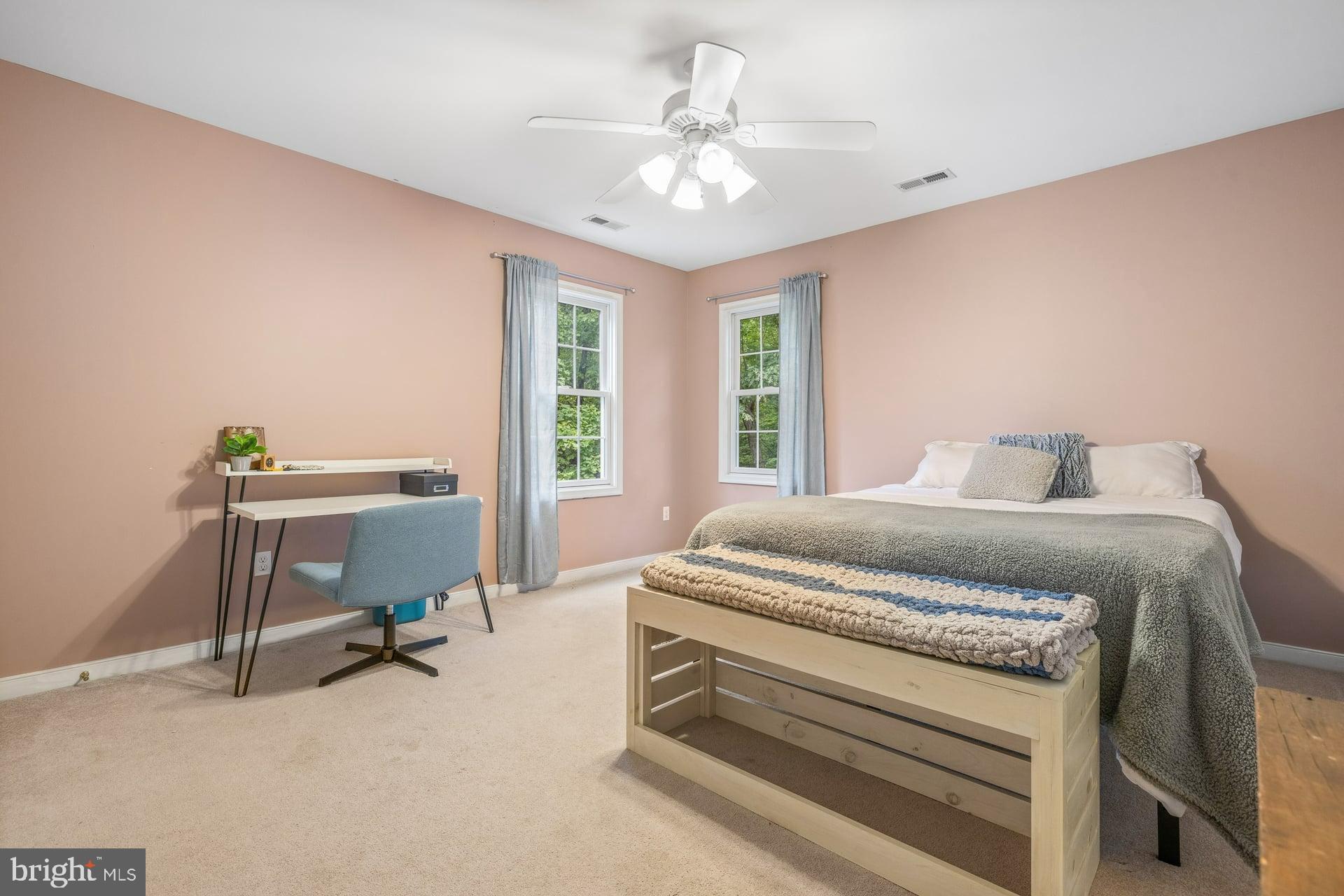 LAKE MONTICELLO - Residential