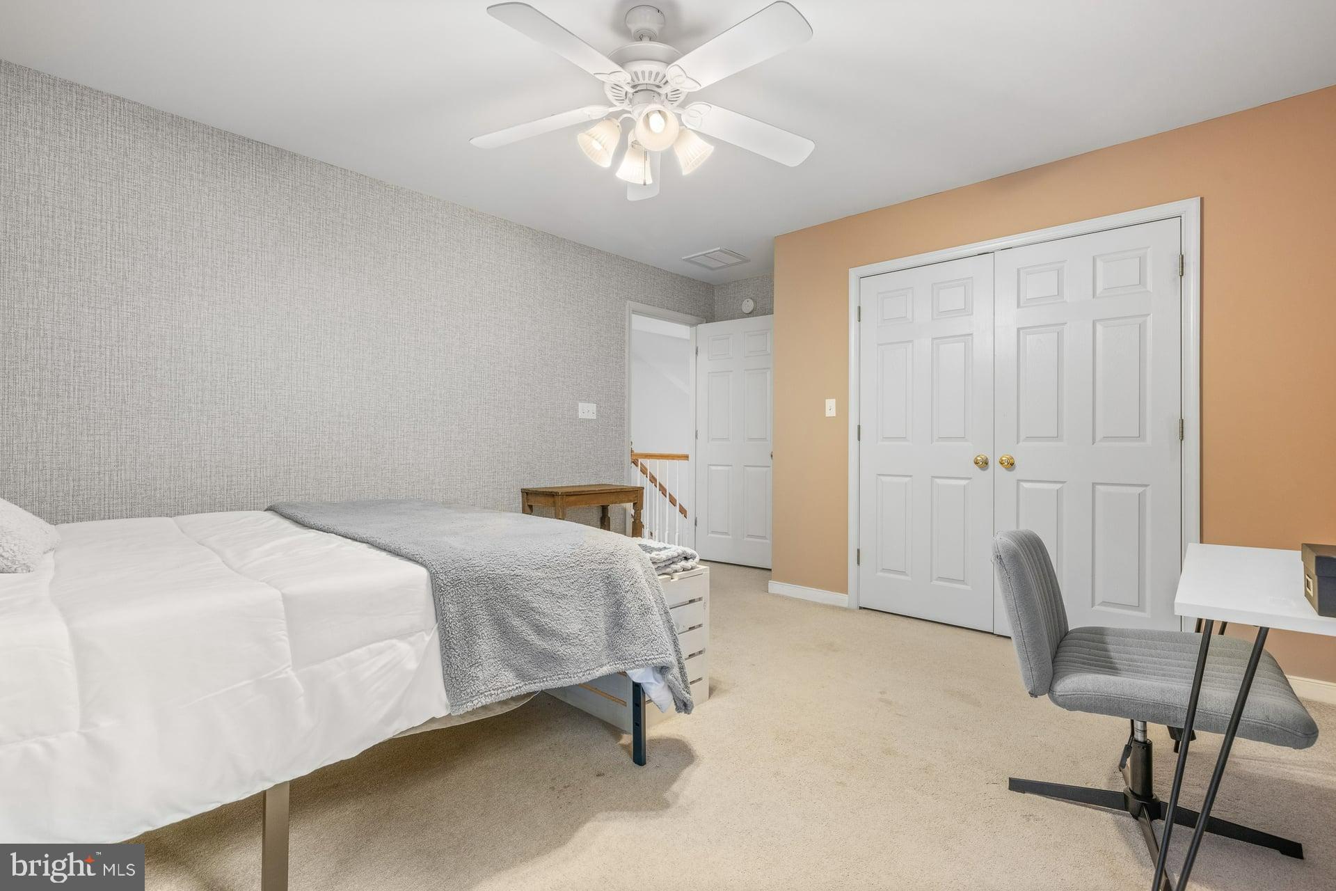 LAKE MONTICELLO - Residential