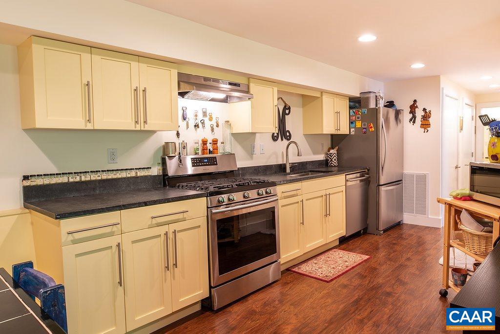 UNKNOWN - Residential Lease