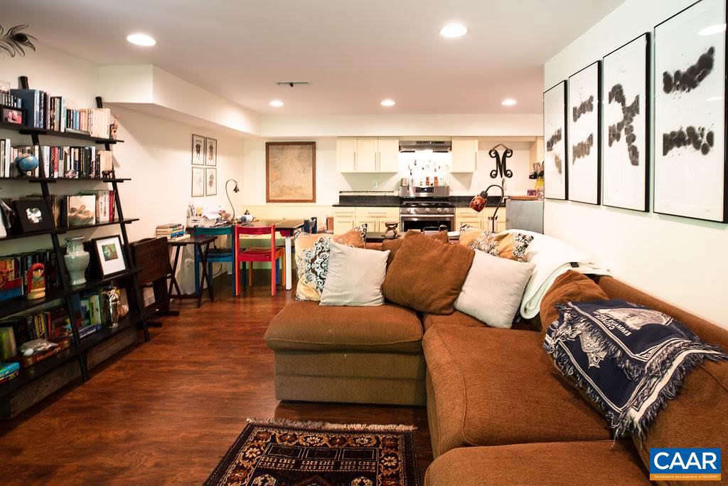 UNKNOWN - Residential Lease