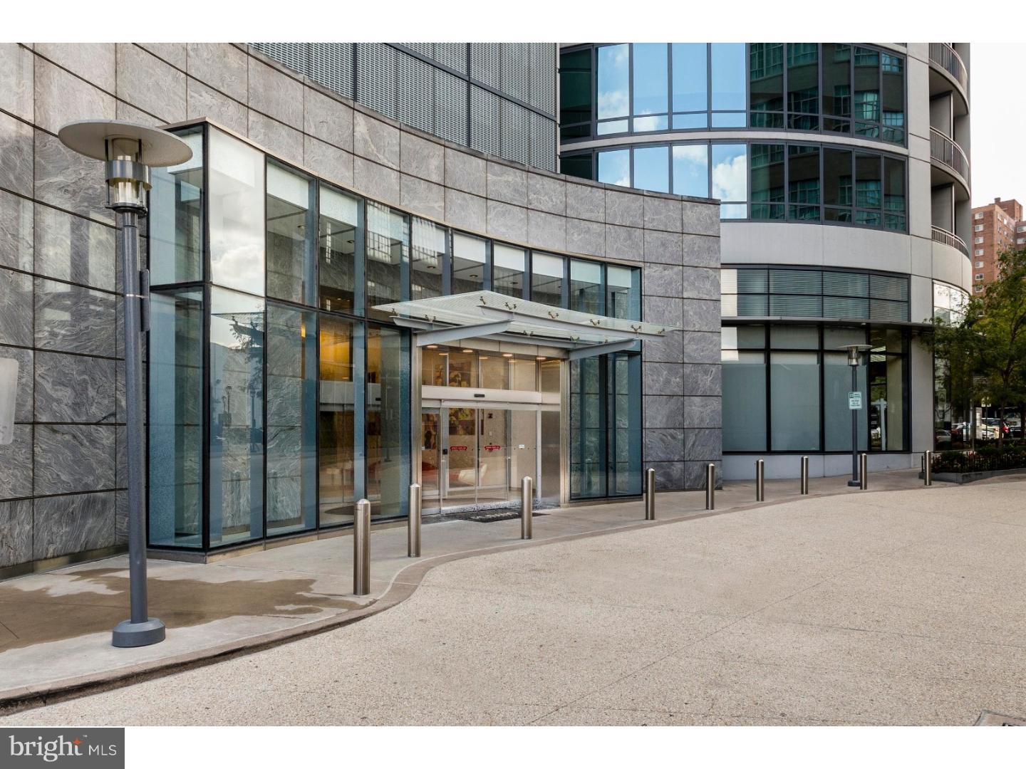 RITTENHOUSE SQUARE - Residential Lease