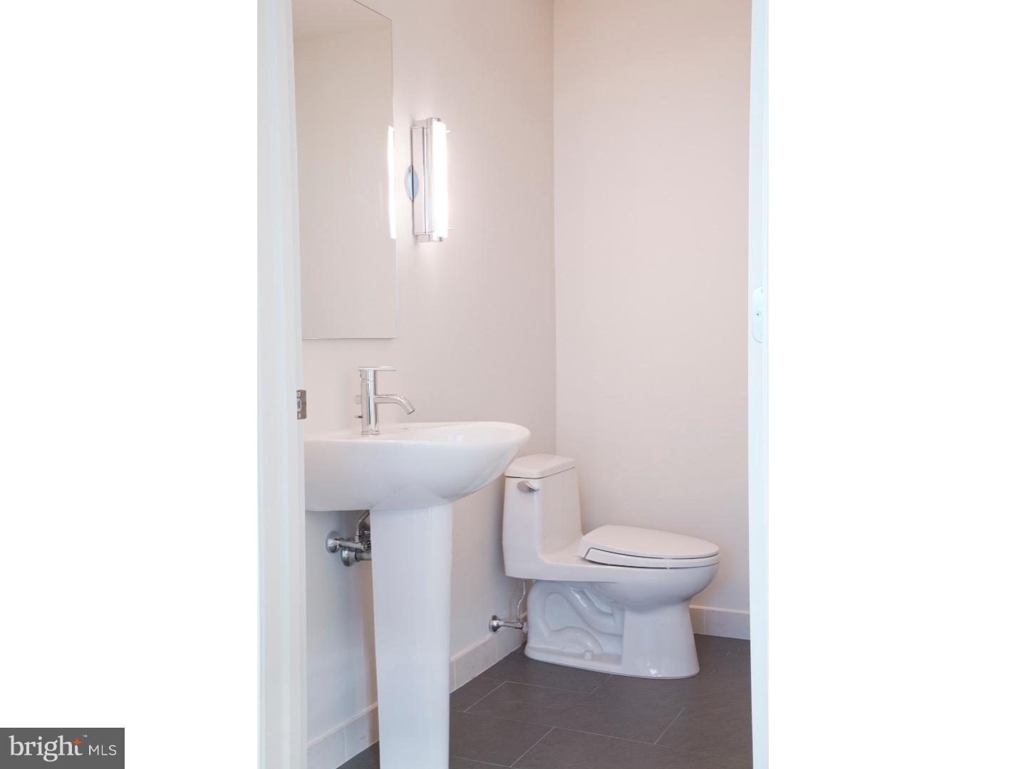 RITTENHOUSE SQUARE - Residential Lease