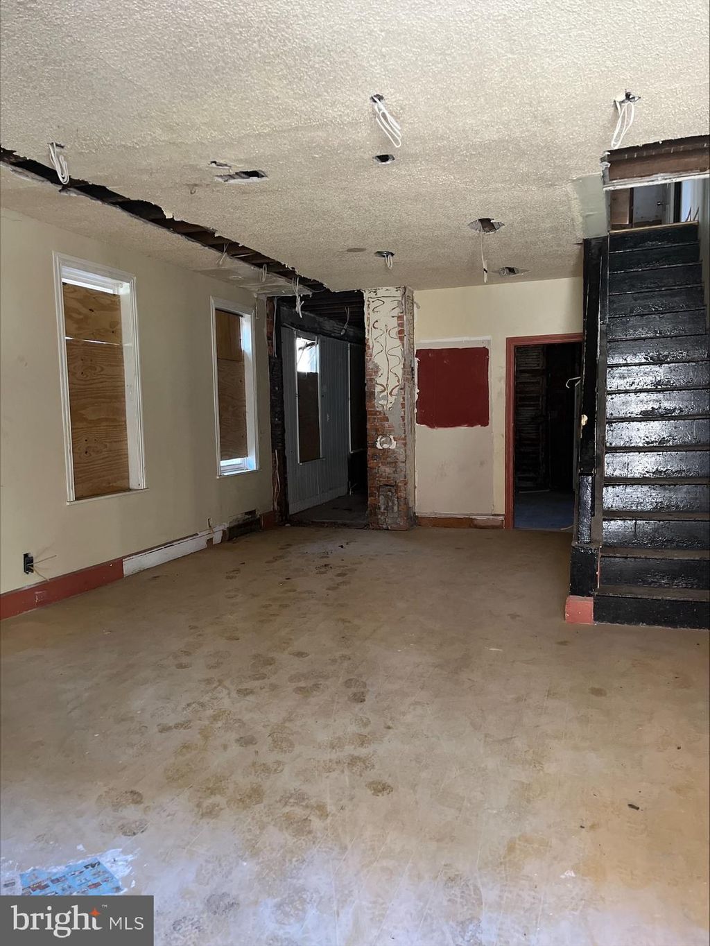 Photo of 4431 Oakland Street, PHILADELPHIA, PA 19124 (MLS # PAPH2428106)