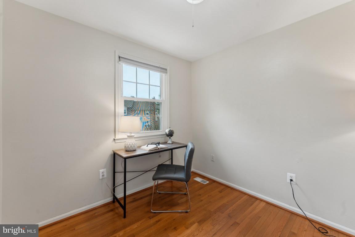 LAKEPOINTE - Residential Lease