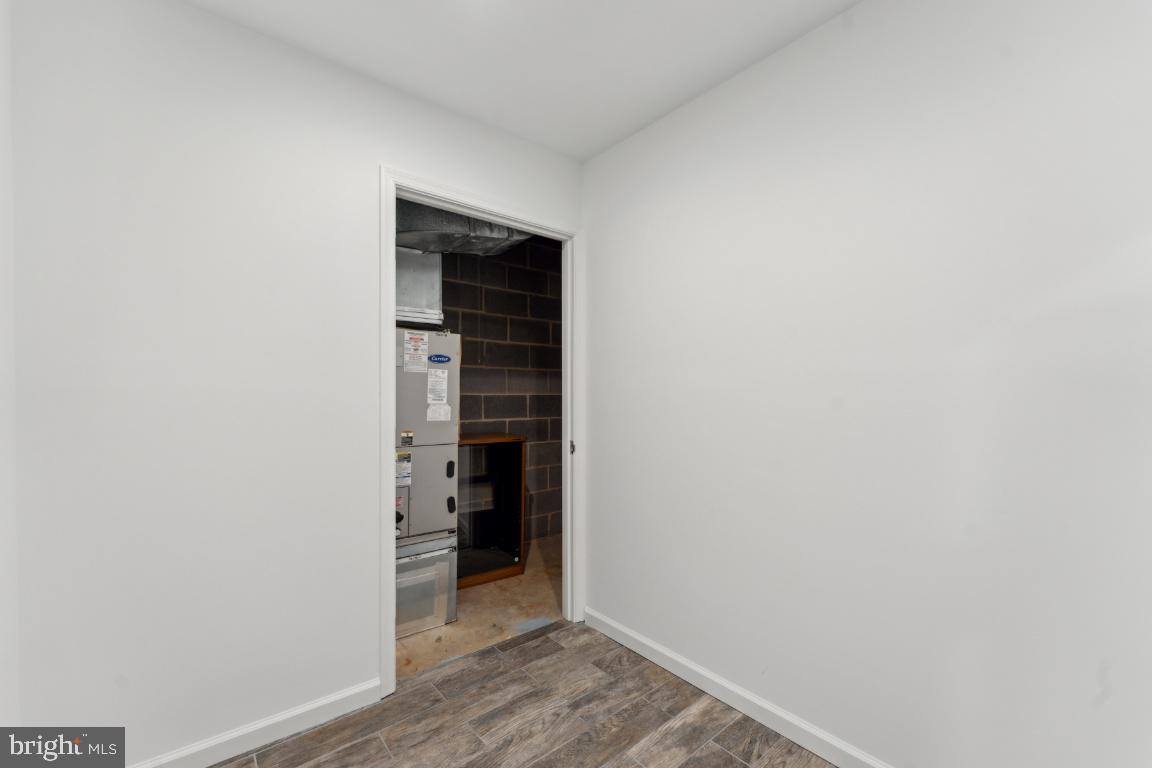 LAKEPOINTE - Residential Lease