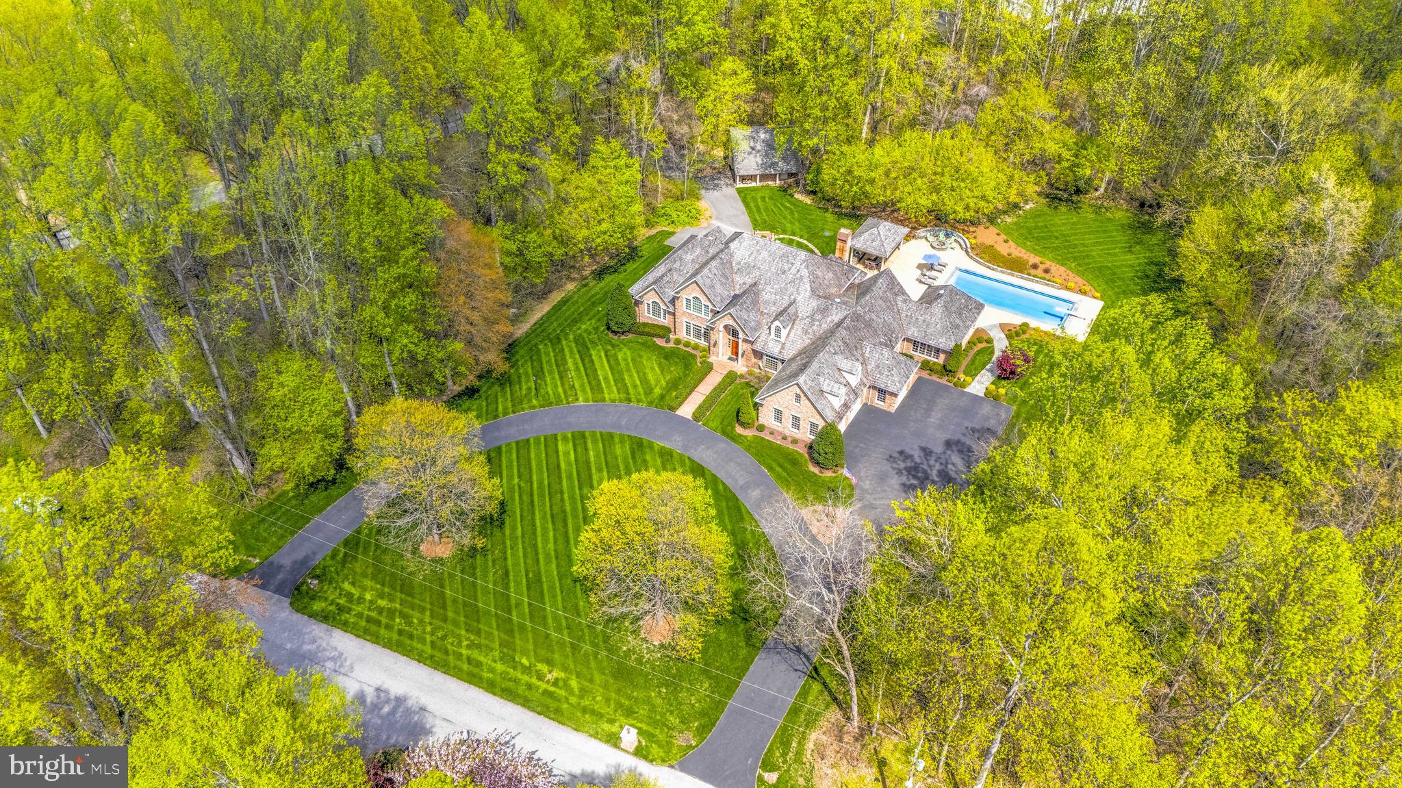 LYONS CREEK OVERLOOK - Residential