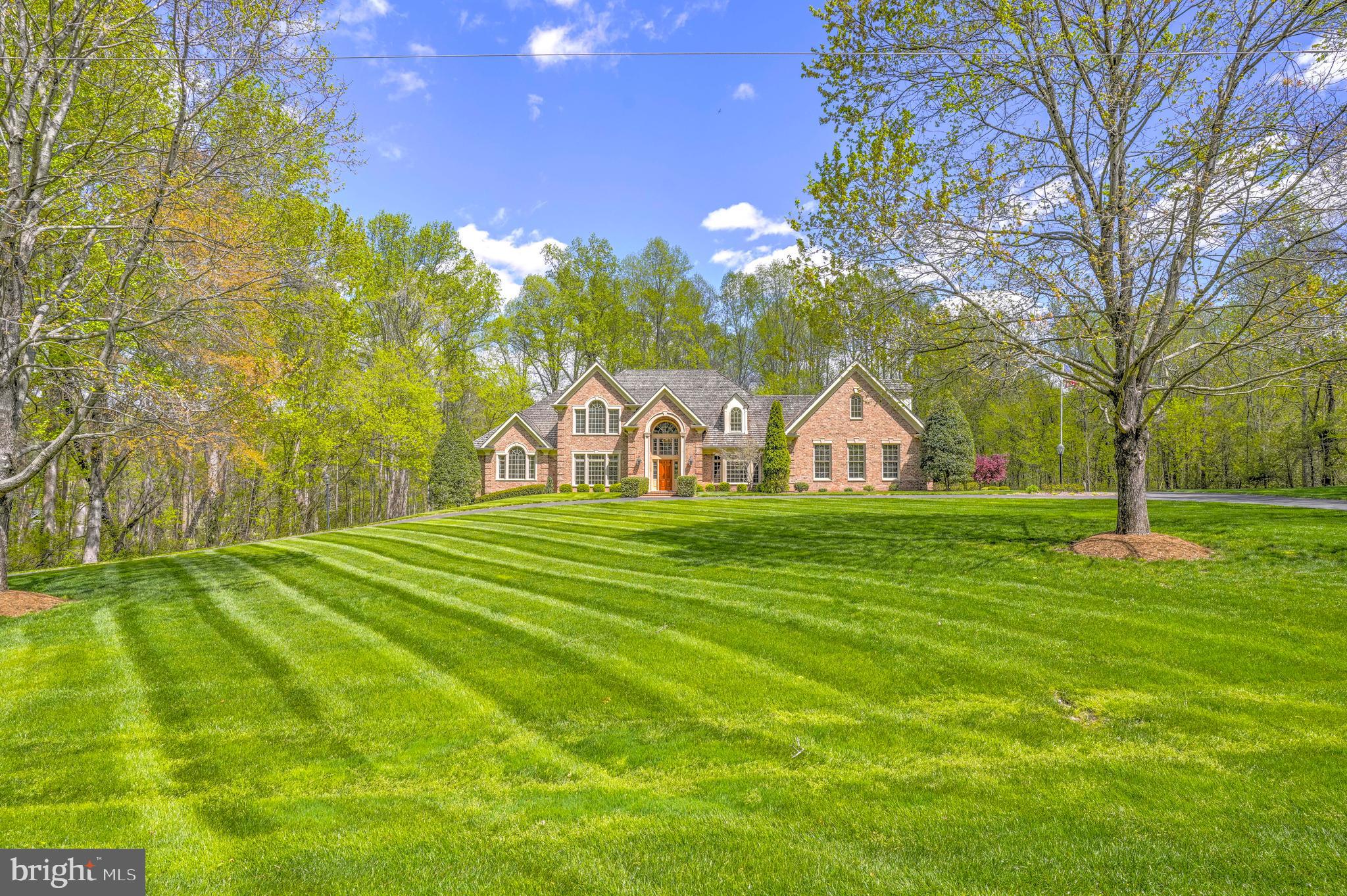 LYONS CREEK OVERLOOK - Residential