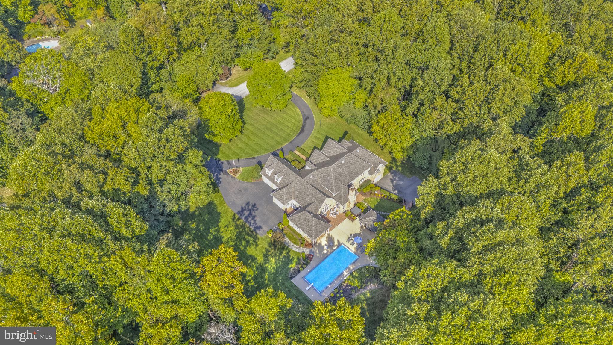 LYONS CREEK OVERLOOK - Residential