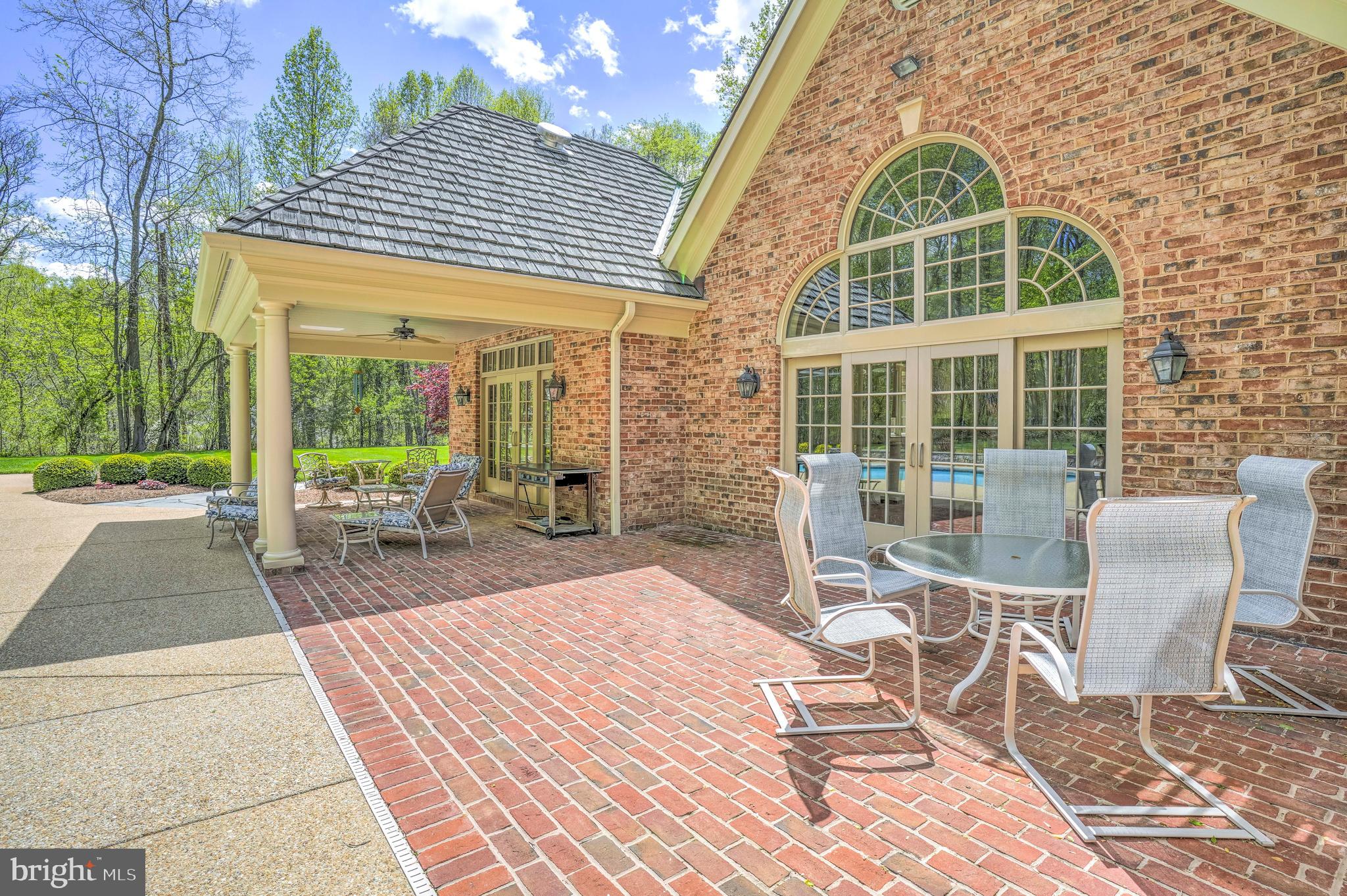 LYONS CREEK OVERLOOK - Residential