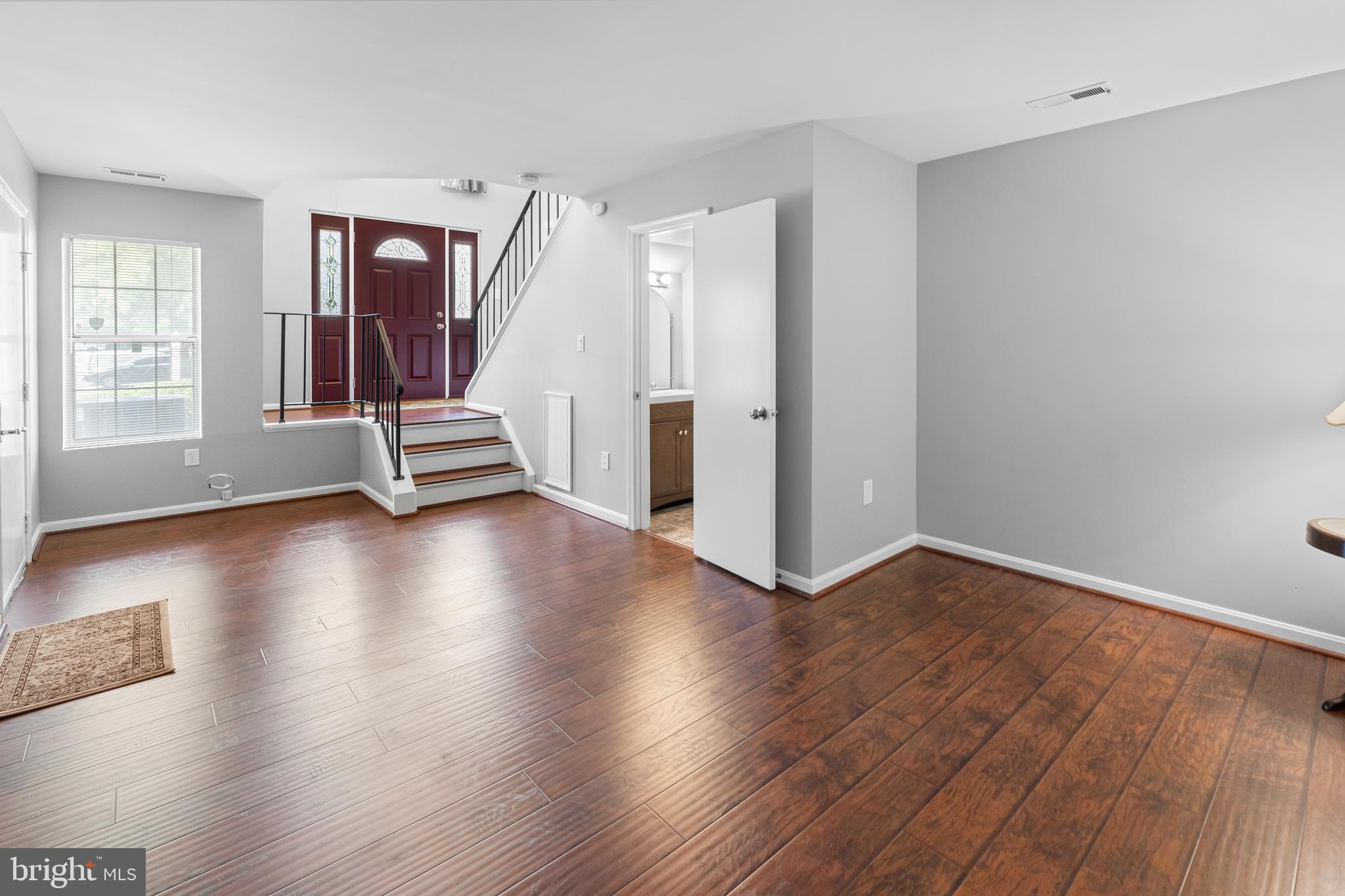 LAUREL LAKES - Residential