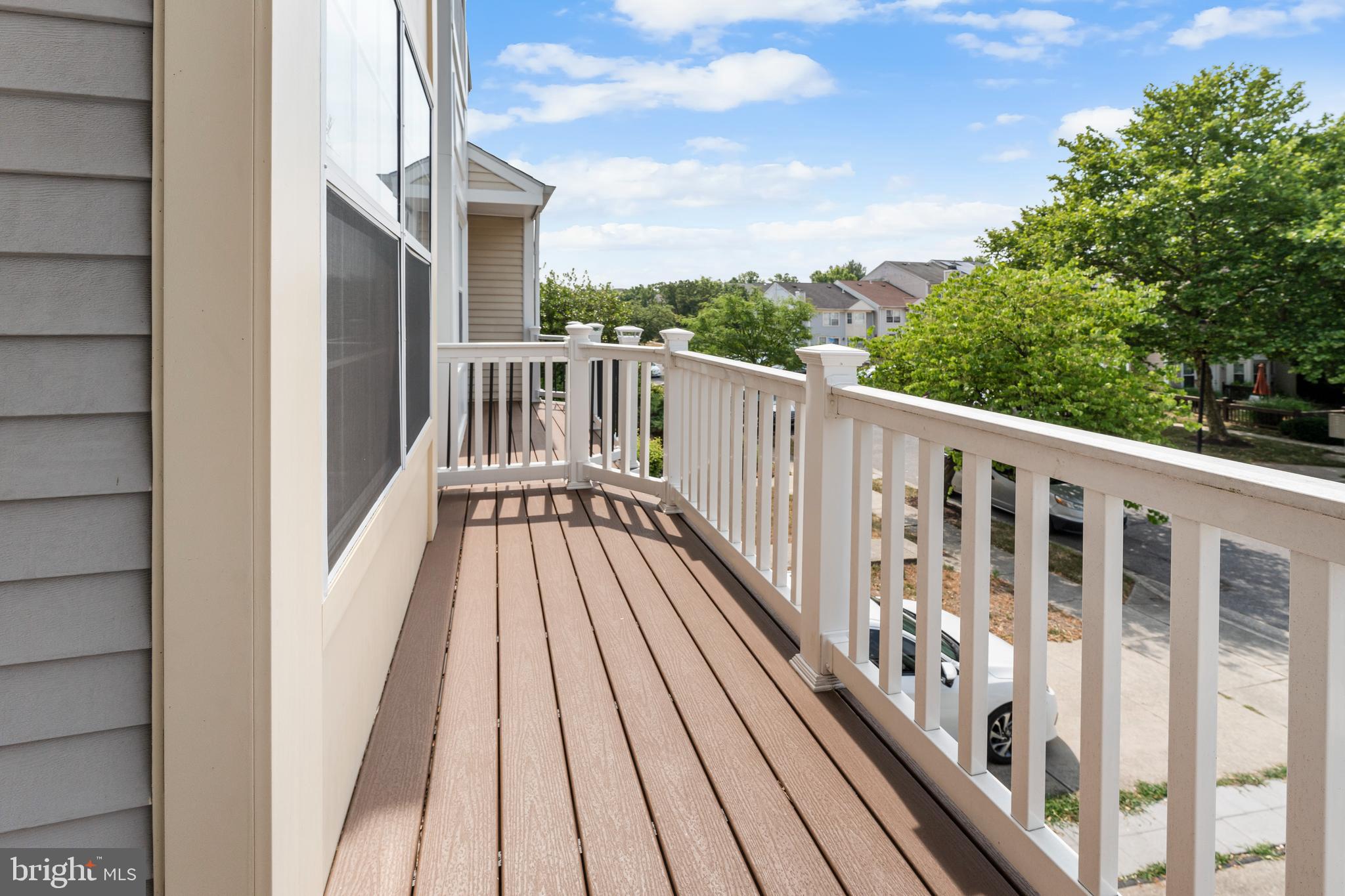 LAUREL LAKES - Residential