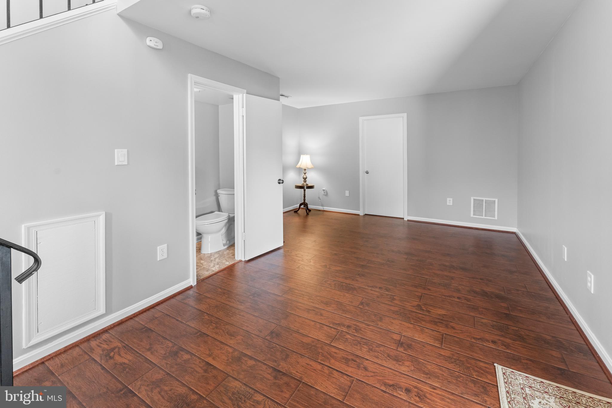 LAUREL LAKES - Residential