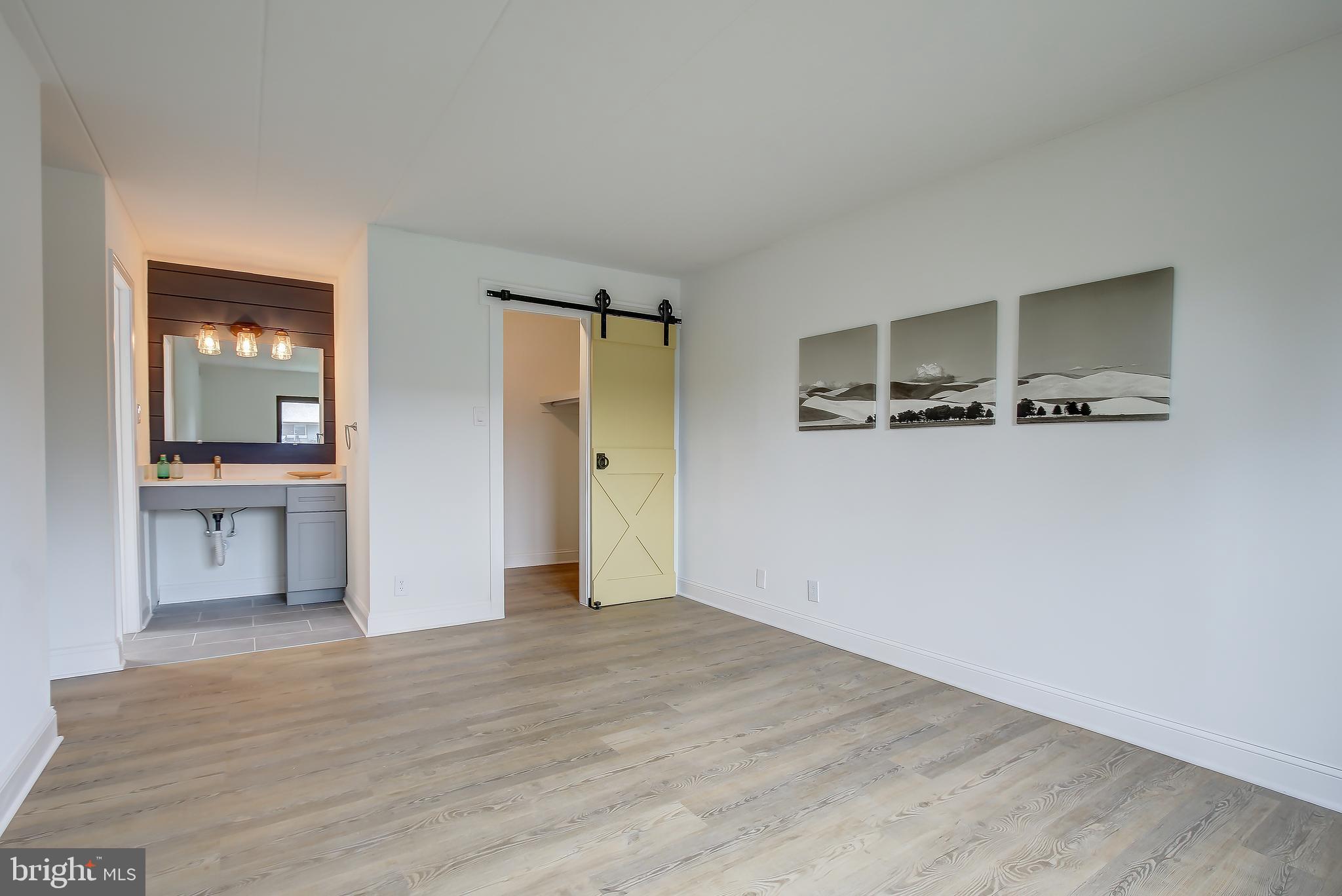 EDSALL TERRACE - Residential