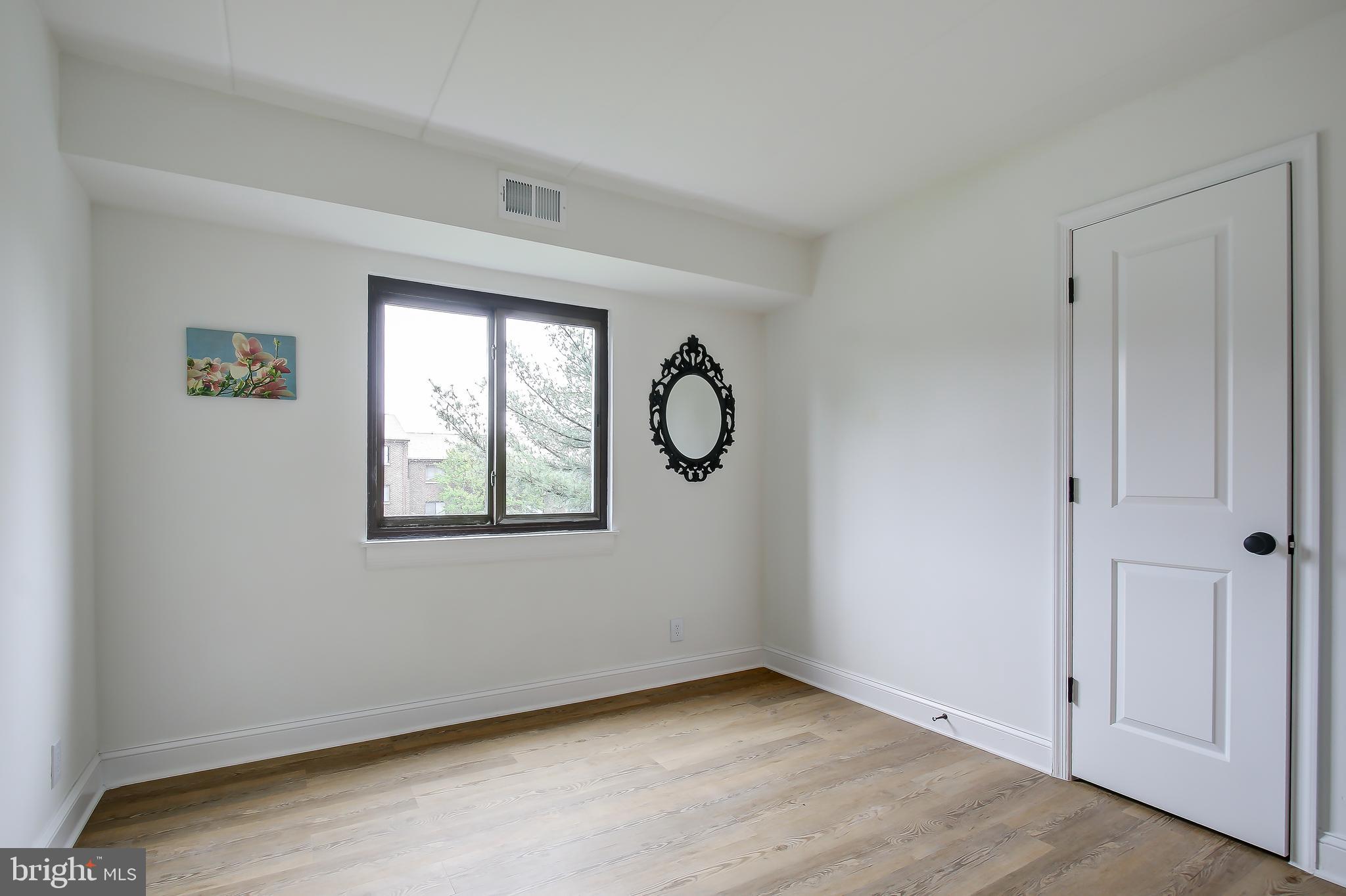 EDSALL TERRACE - Residential