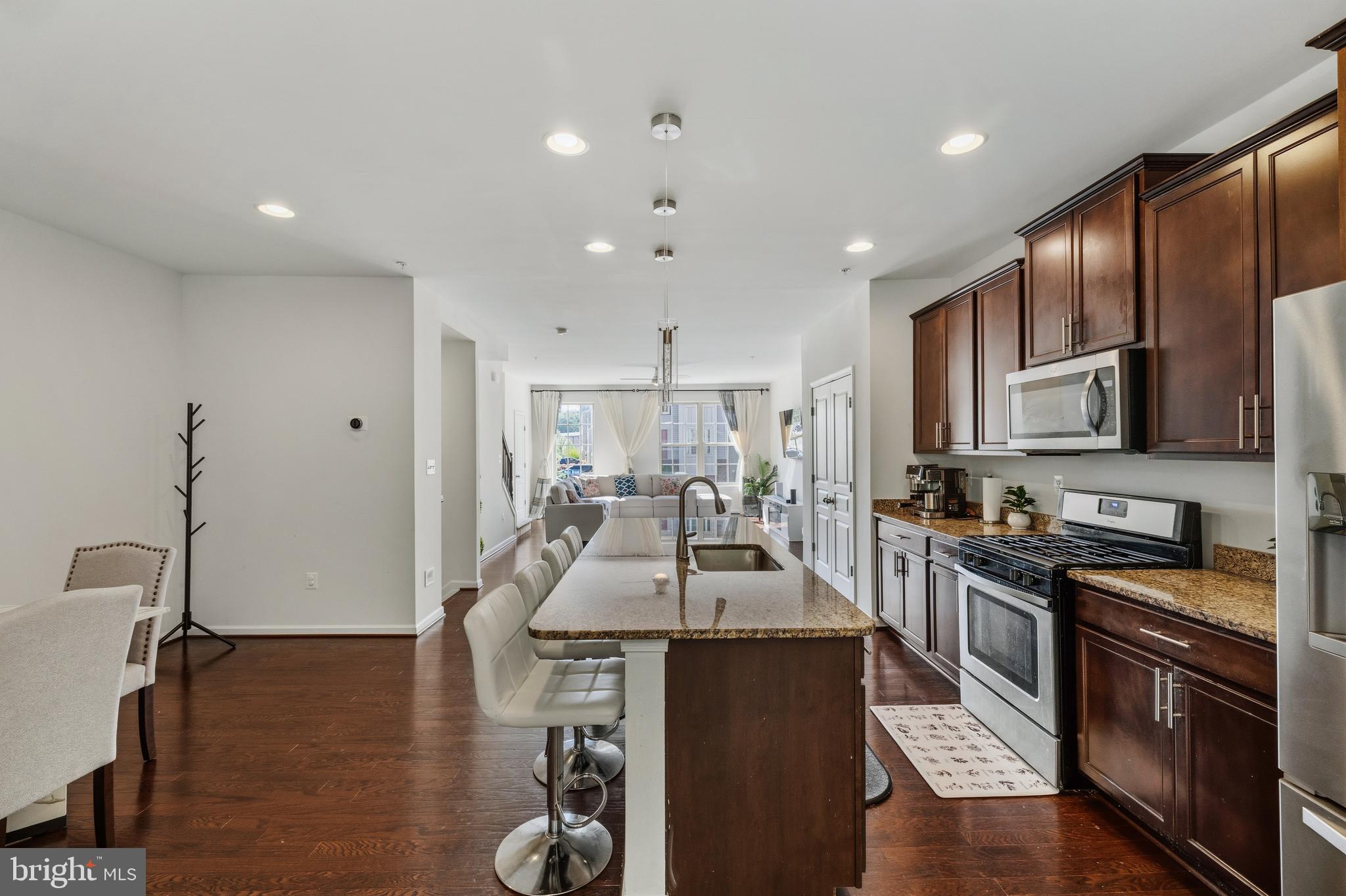NORTH SHORE FOREST - Residential